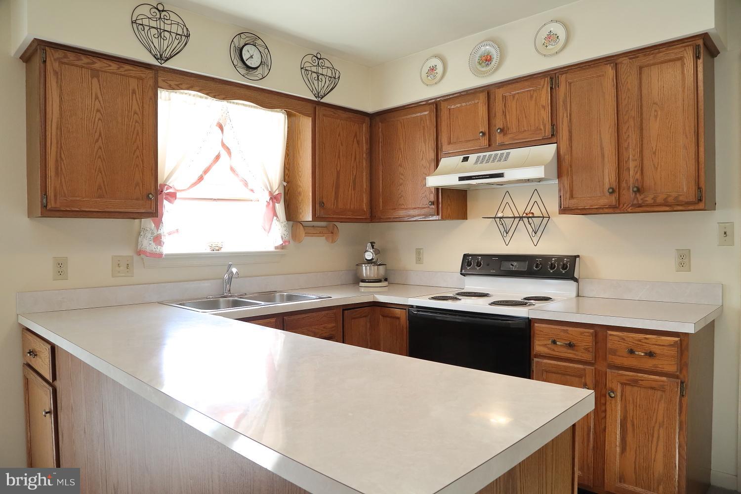 NEW HOLLAND BOROUGH - Residential