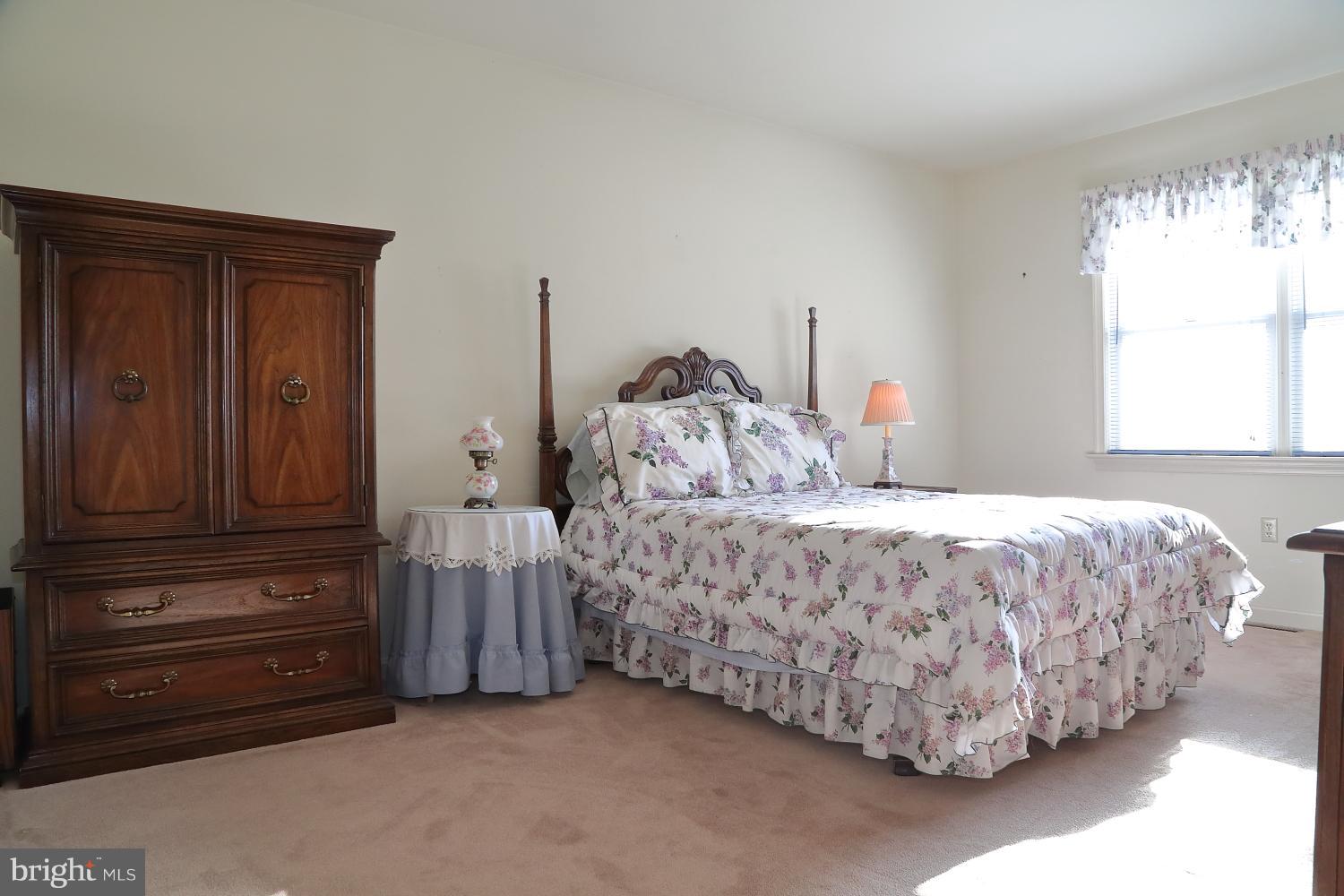 NEW HOLLAND BOROUGH - Residential