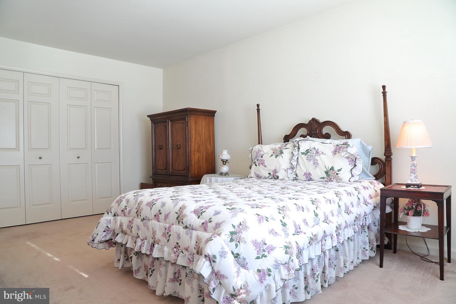 NEW HOLLAND BOROUGH - Residential