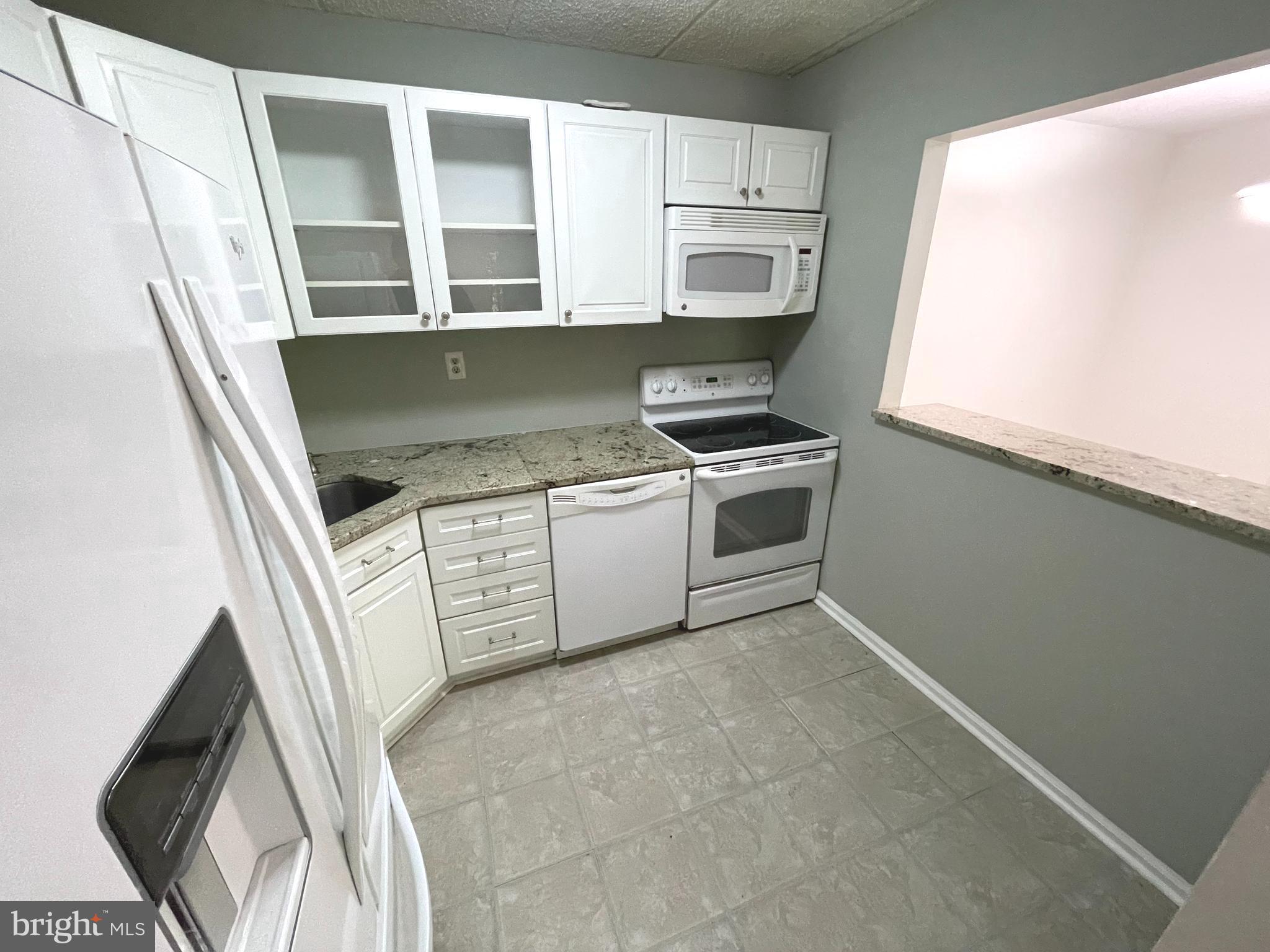 CHESTERBROOK - Residential Lease
