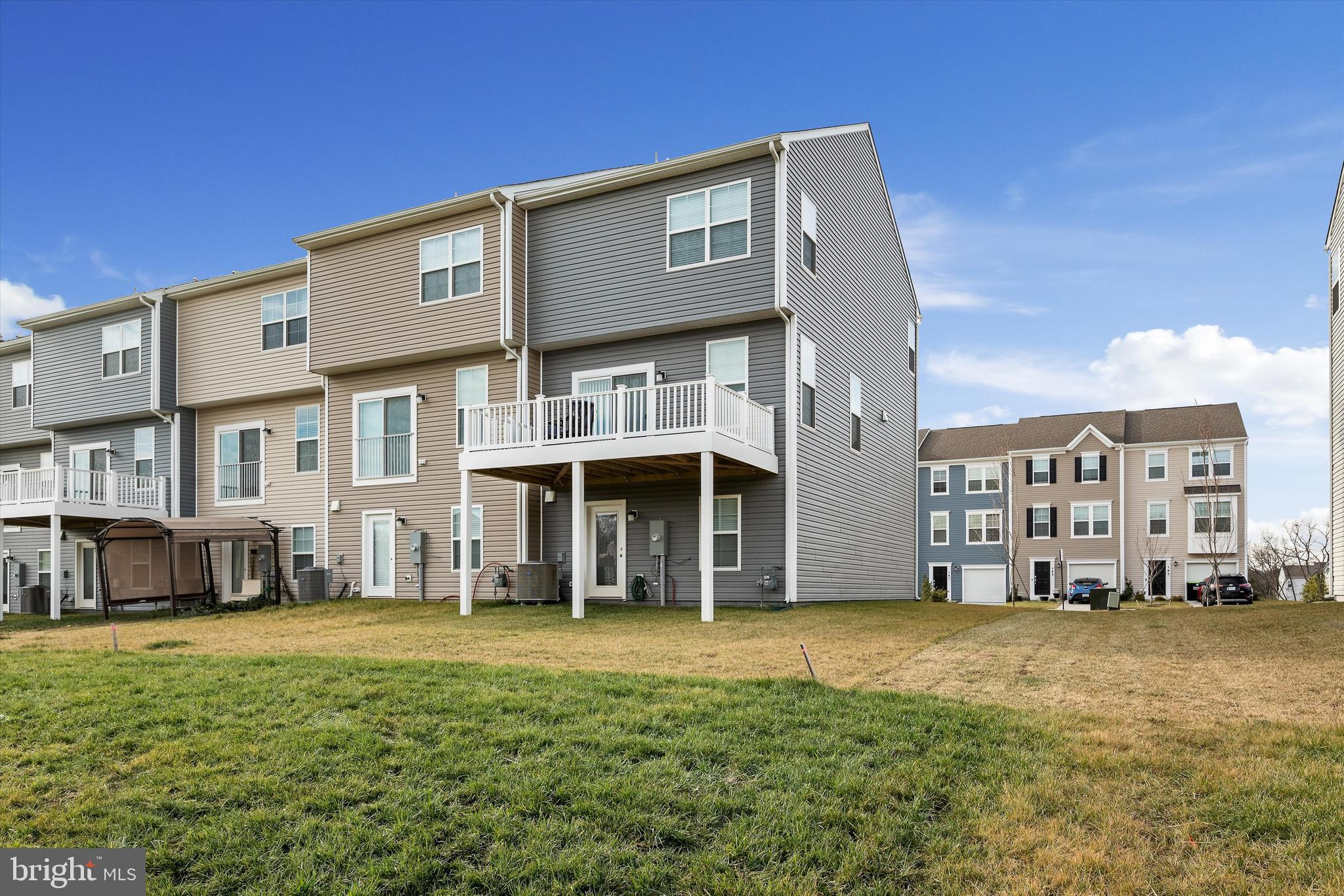 SENSENY VILLAGE - Residential Lease