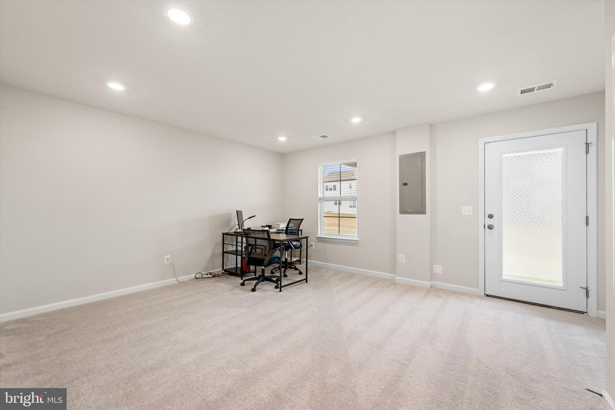 SENSENY VILLAGE - Residential Lease