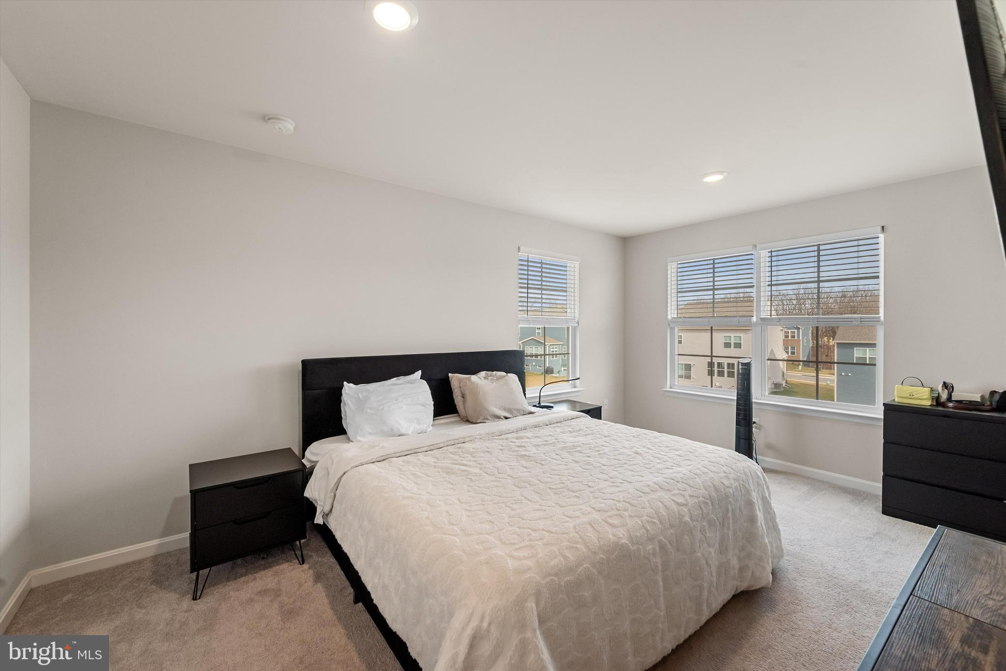 SENSENY VILLAGE - Residential Lease