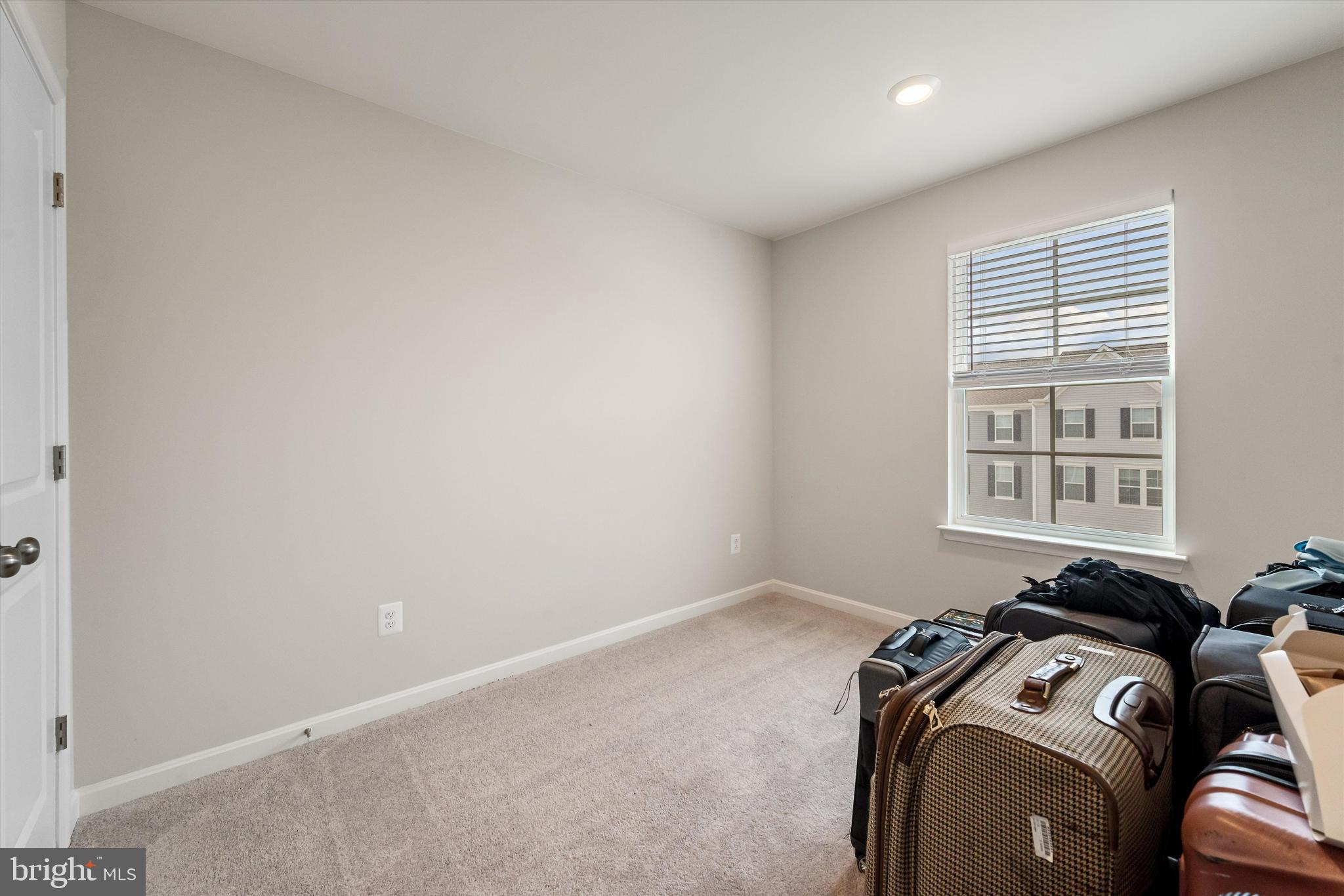 SENSENY VILLAGE - Residential Lease