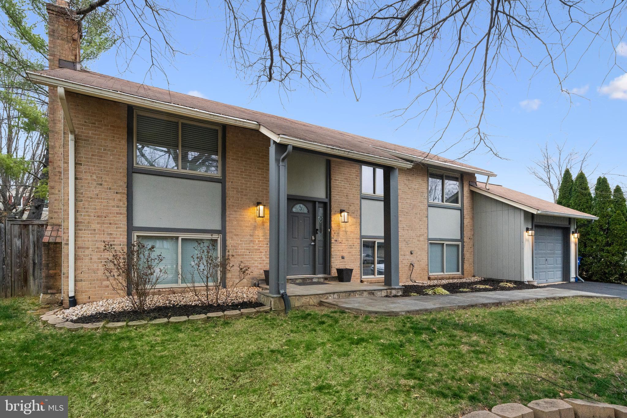 HUNTERS CREEK - Residential