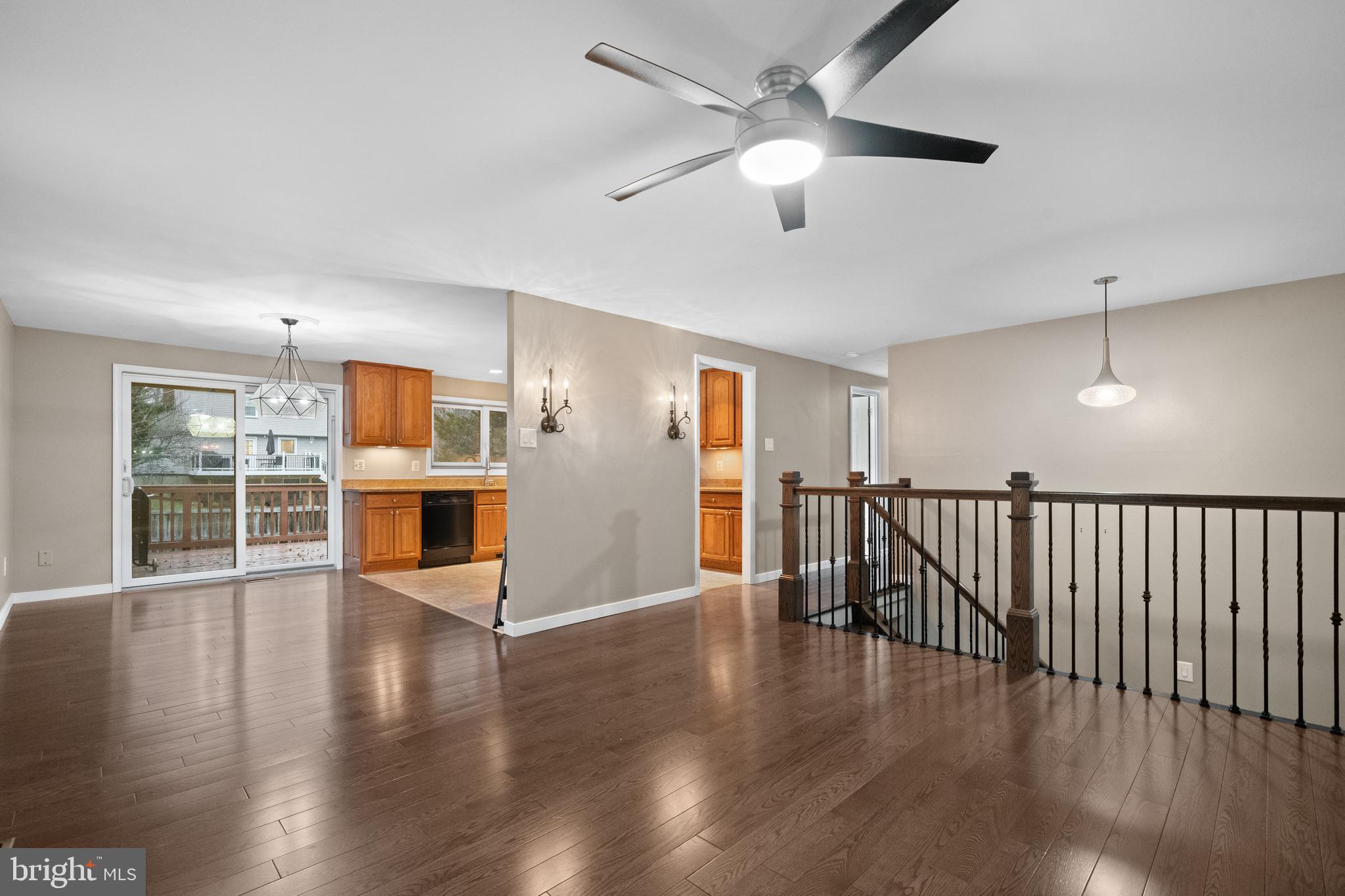 HUNTERS CREEK - Residential