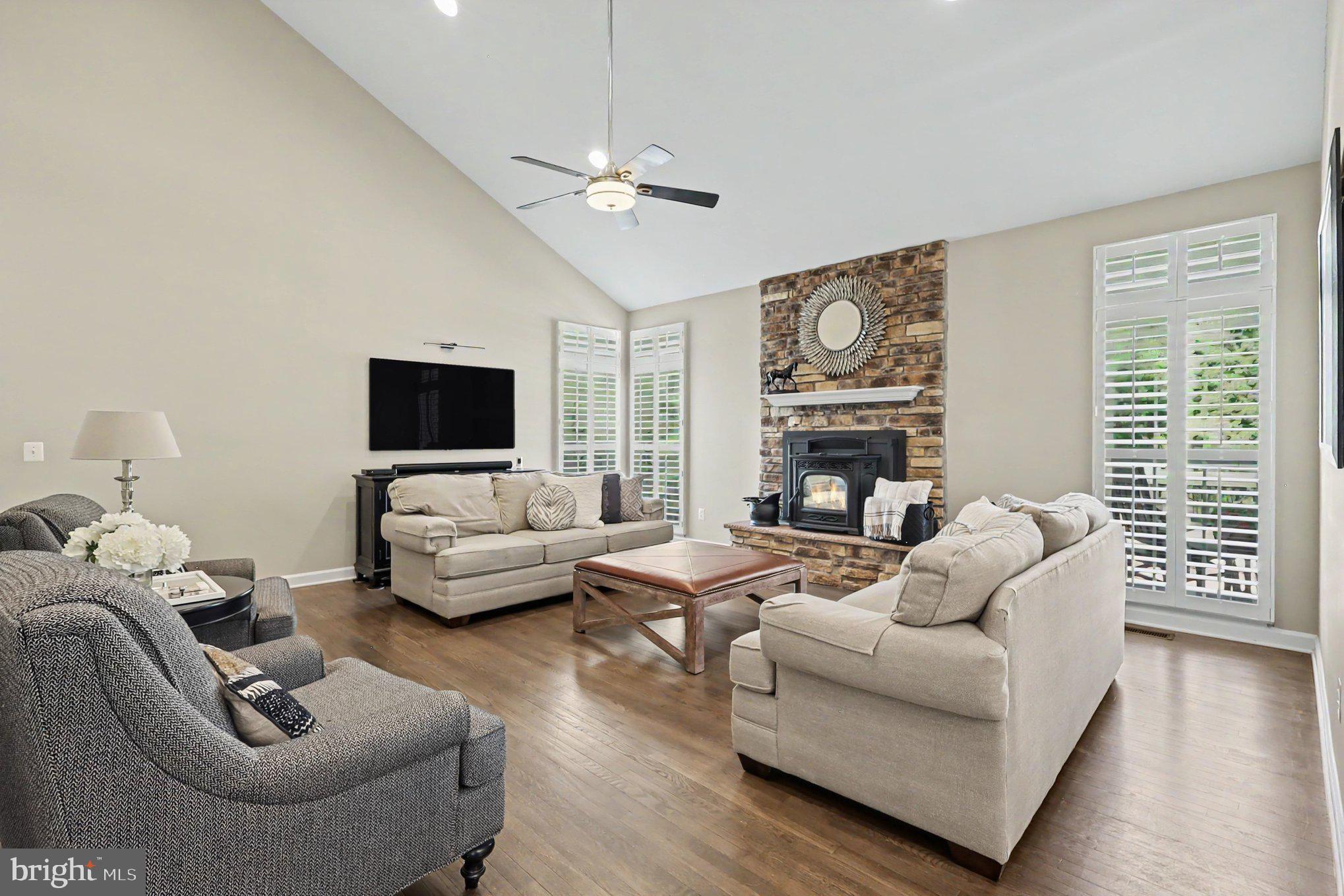 CEDAR HUNT - Residential