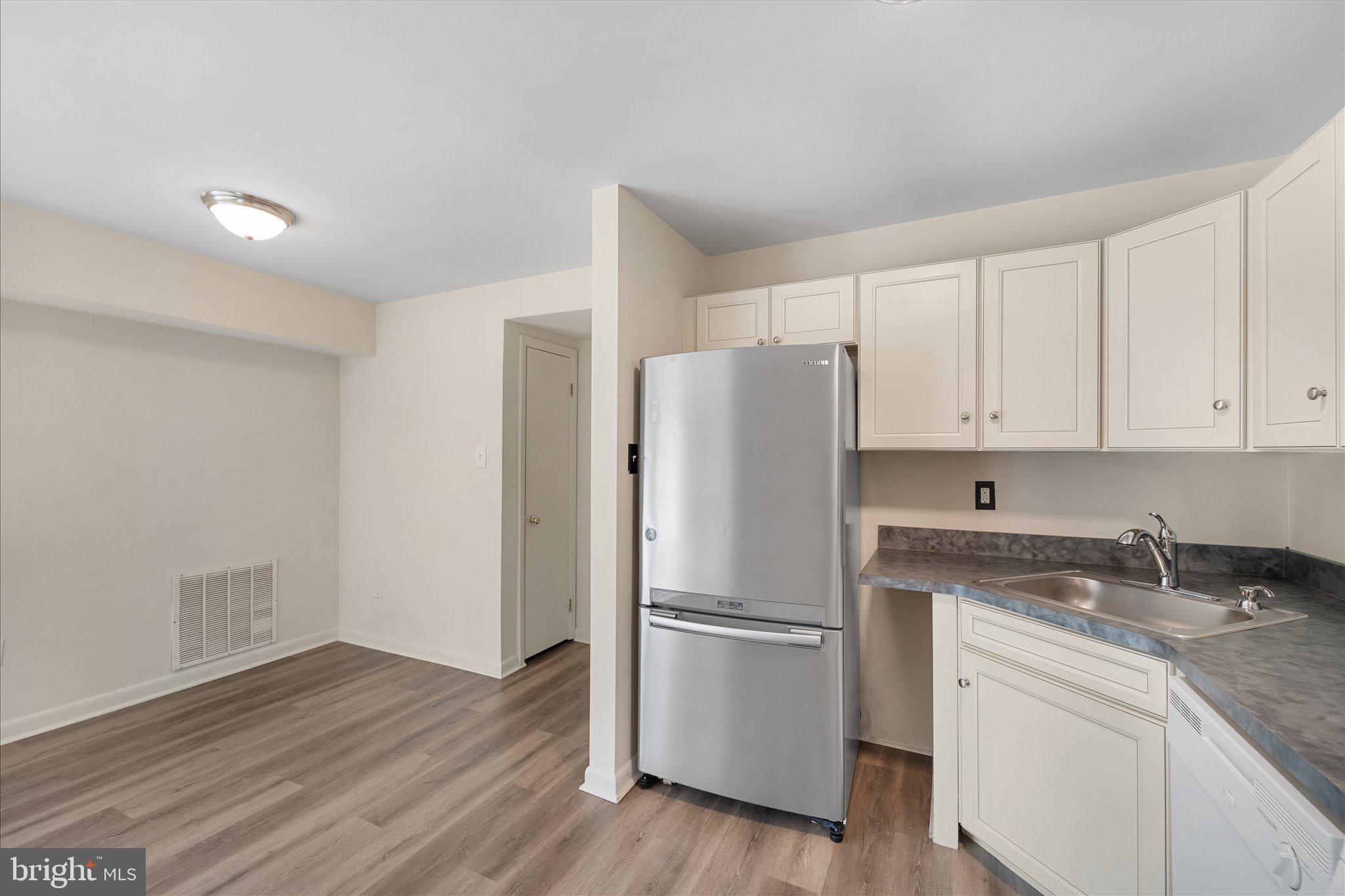 HUNTCREST - Residential