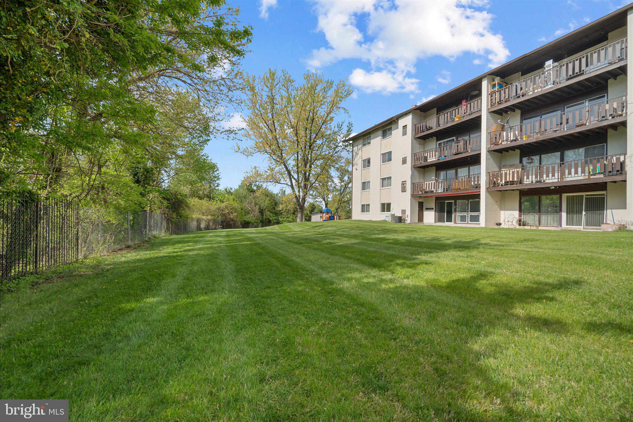 HUNTCREST - Residential