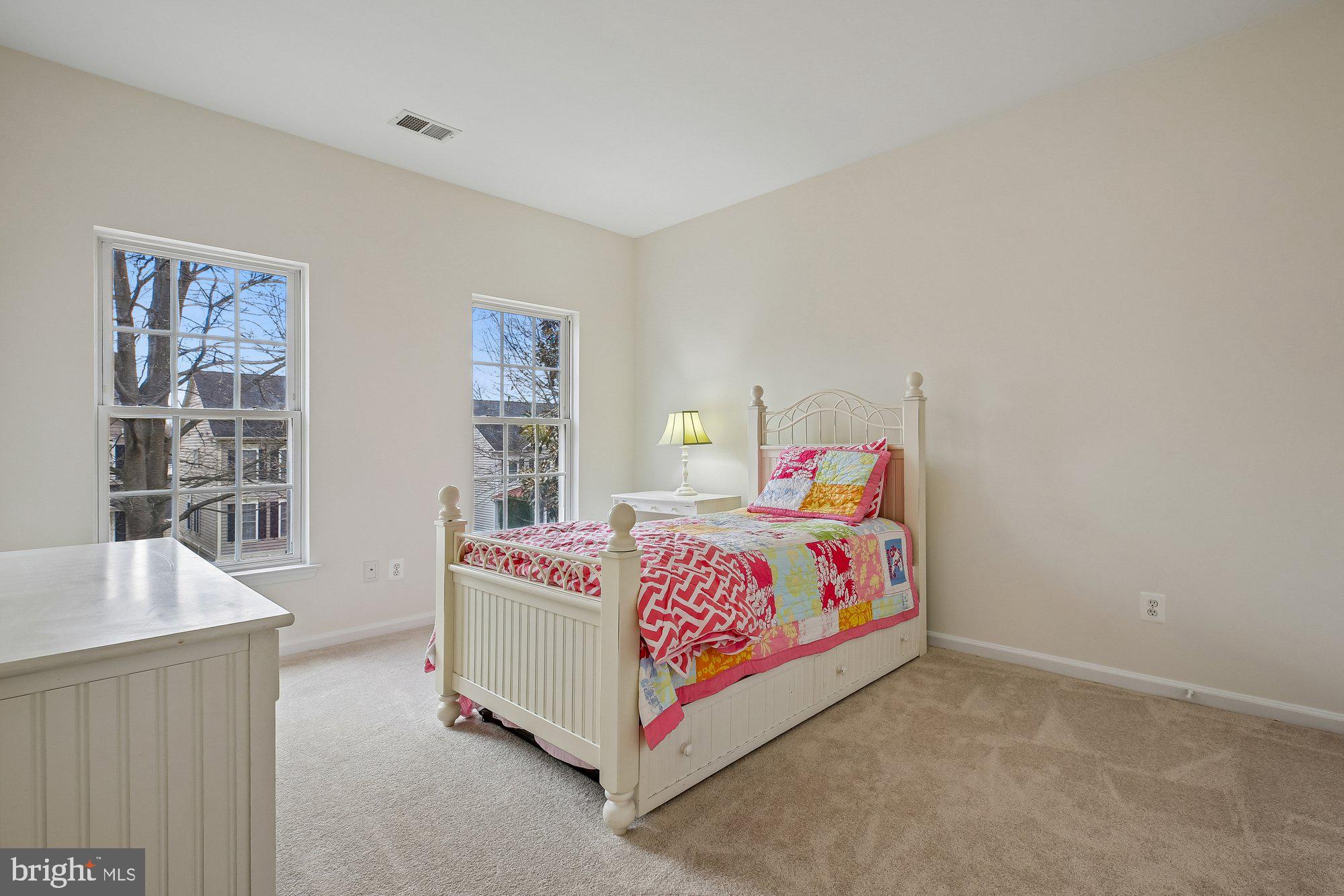 LAKELANDS - Residential