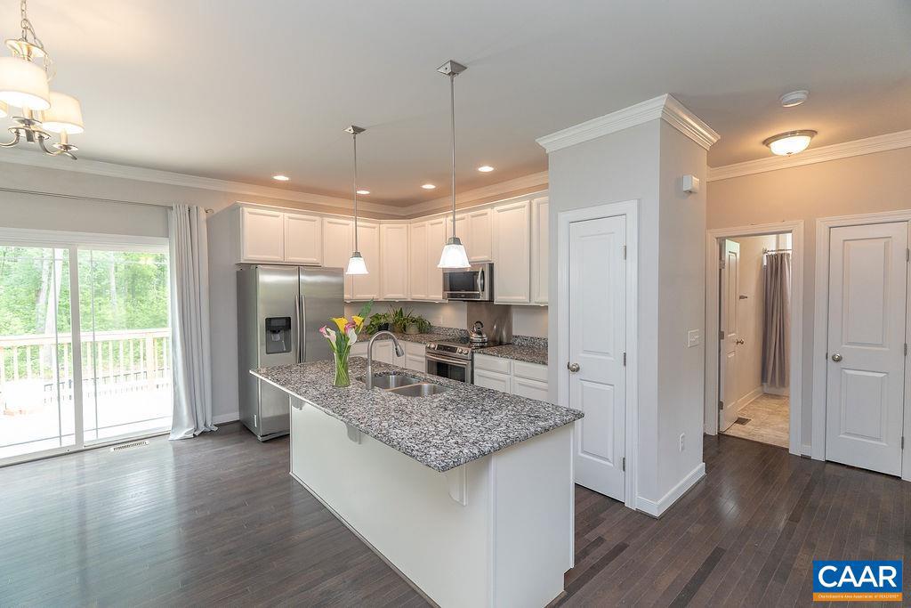 HIDDEN FARMS ESTATES - Residential