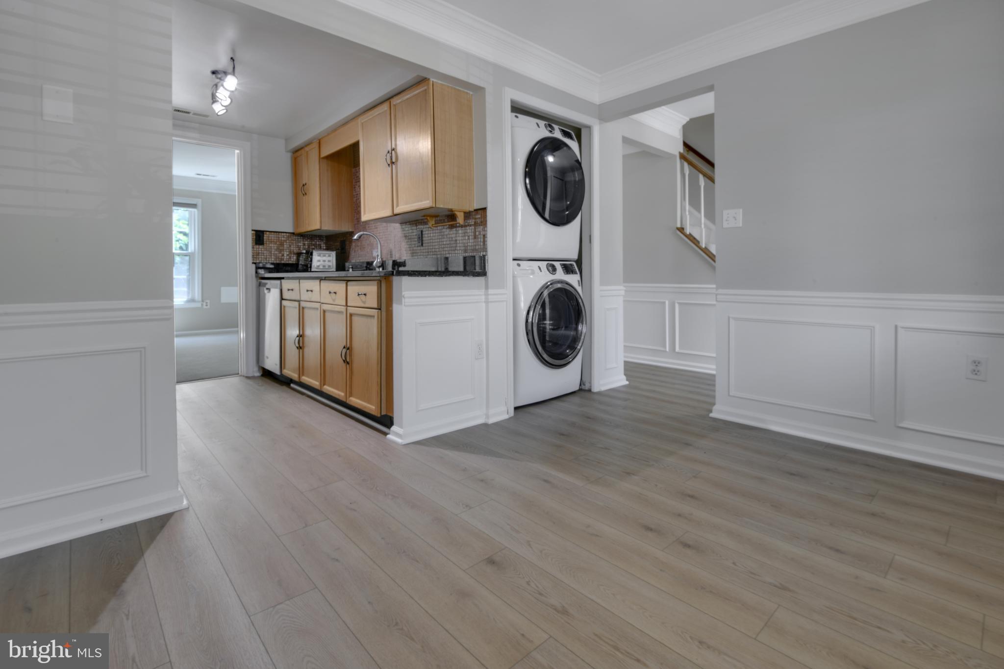HILLCREST ORCHARDS - Residential