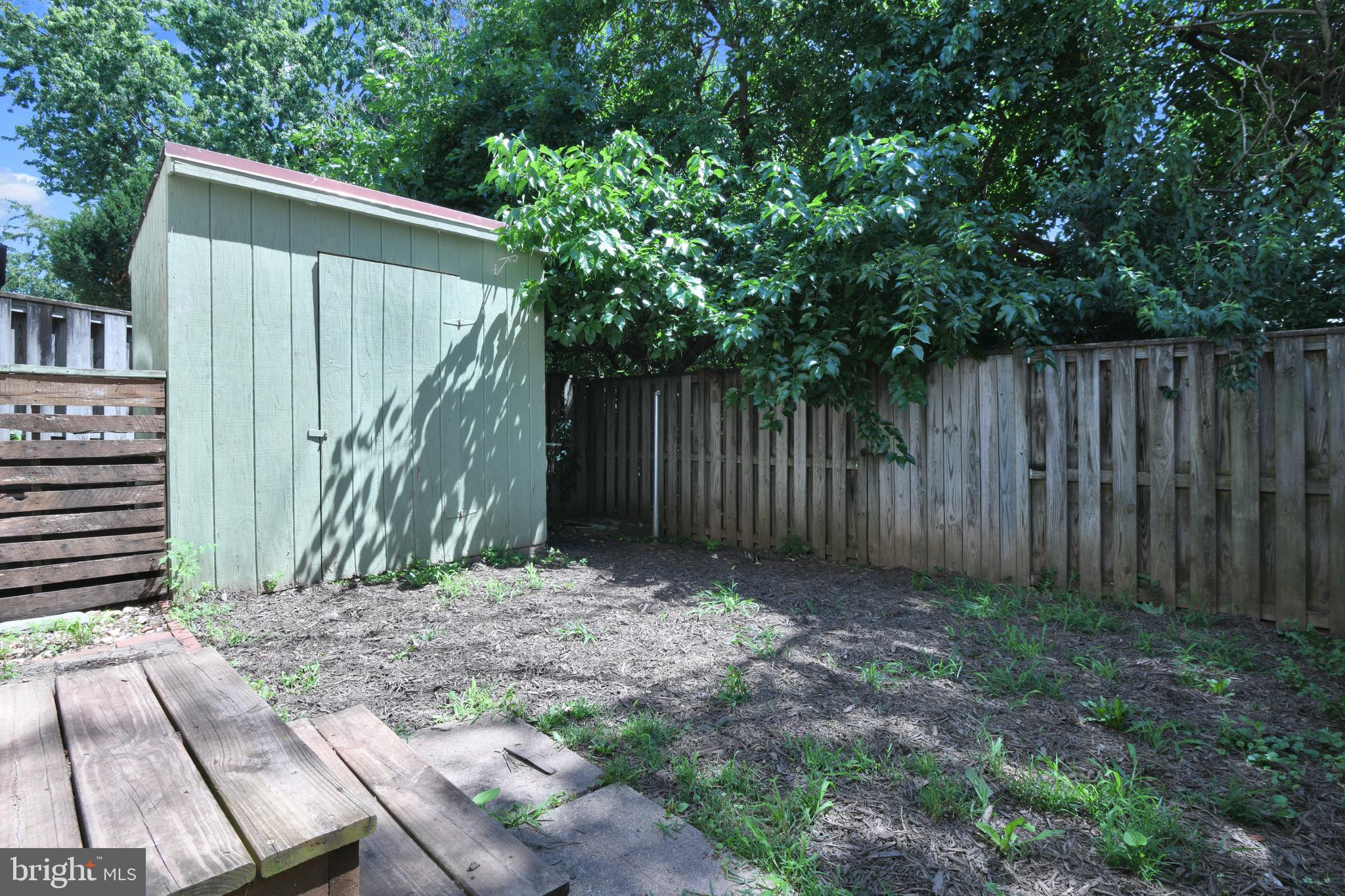 HILLCREST ORCHARDS - Residential