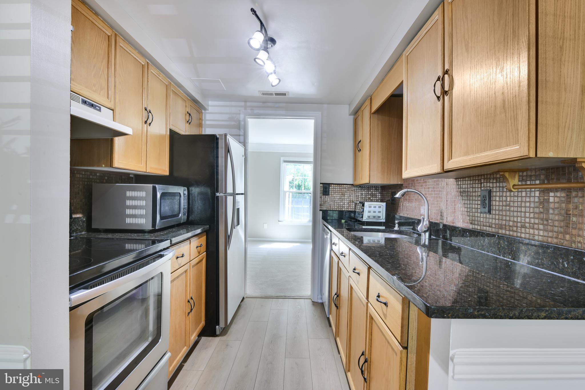 HILLCREST ORCHARDS - Residential
