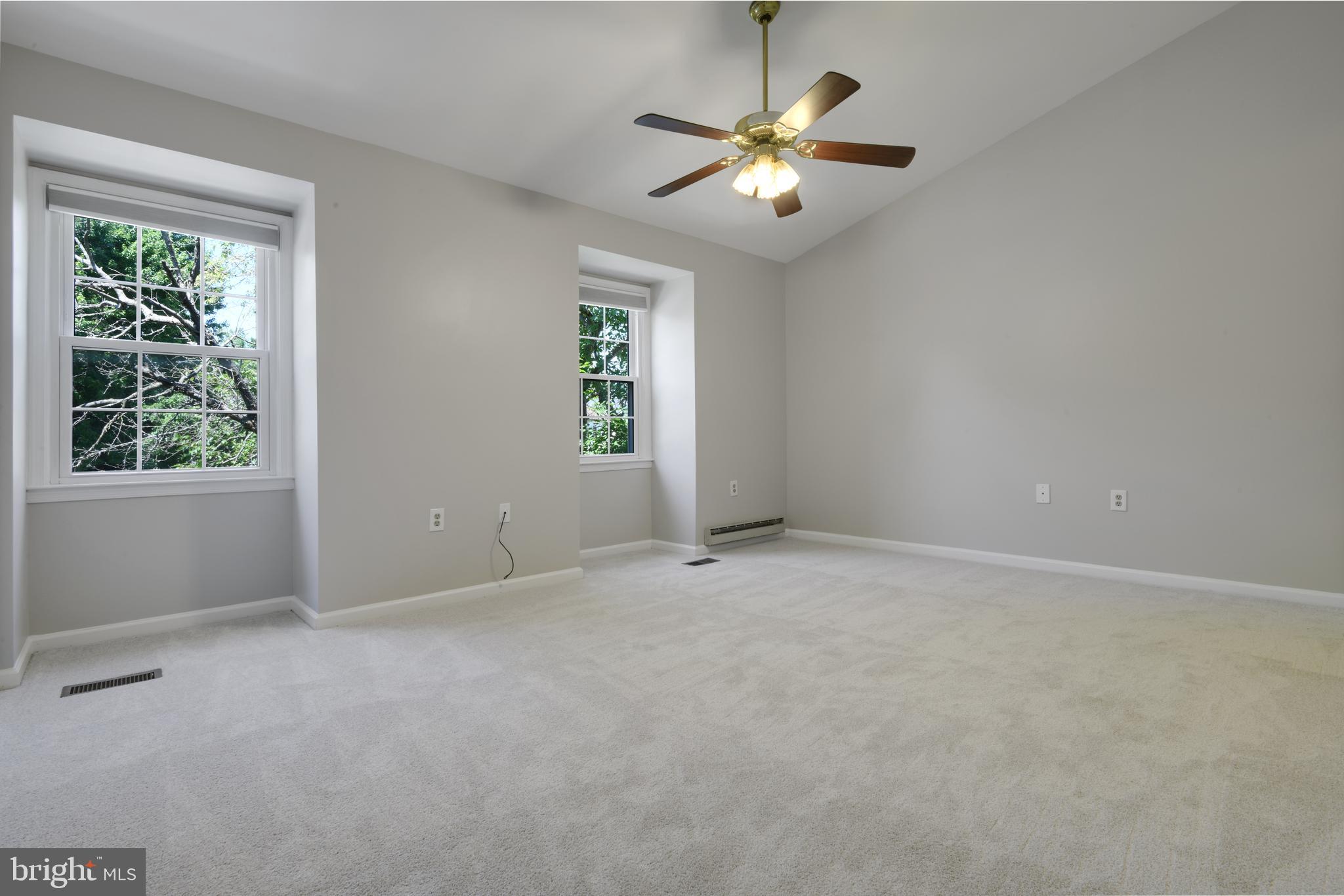 HILLCREST ORCHARDS - Residential