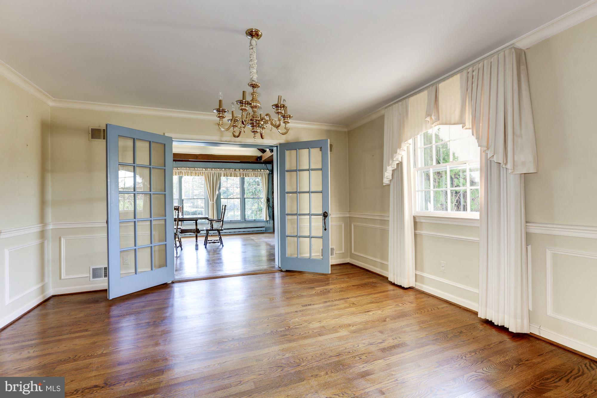 GLEN HILLS - Residential