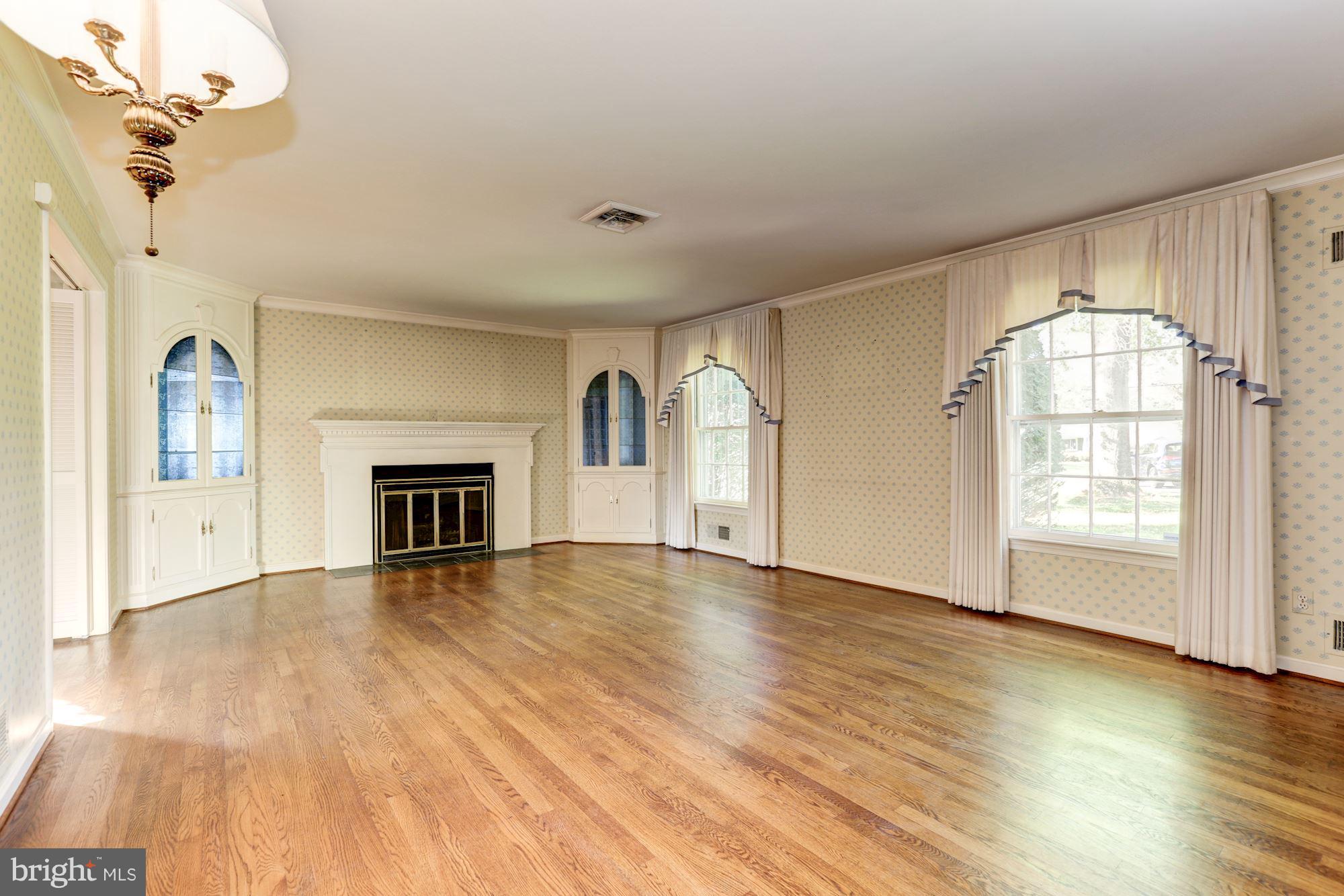 GLEN HILLS - Residential