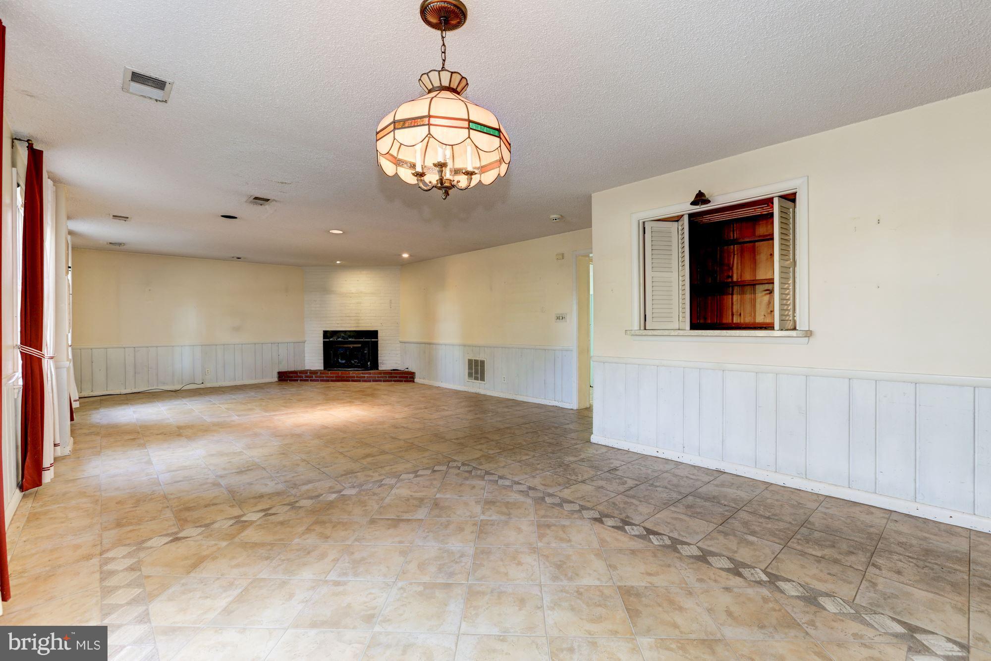 GLEN HILLS - Residential