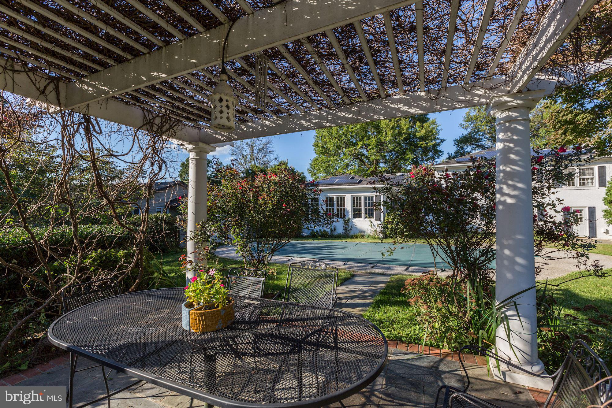 GLEN HILLS - Residential