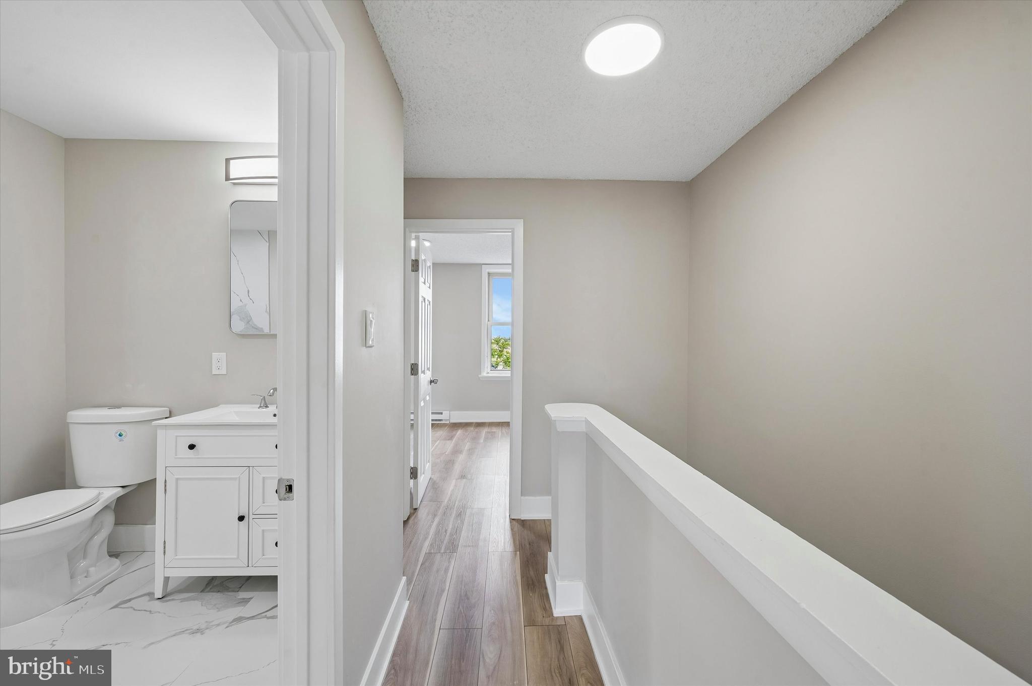 ELMWOOD PARK - Residential