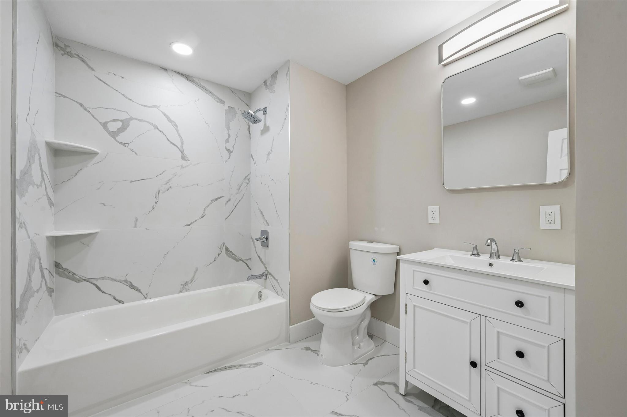 ELMWOOD PARK - Residential