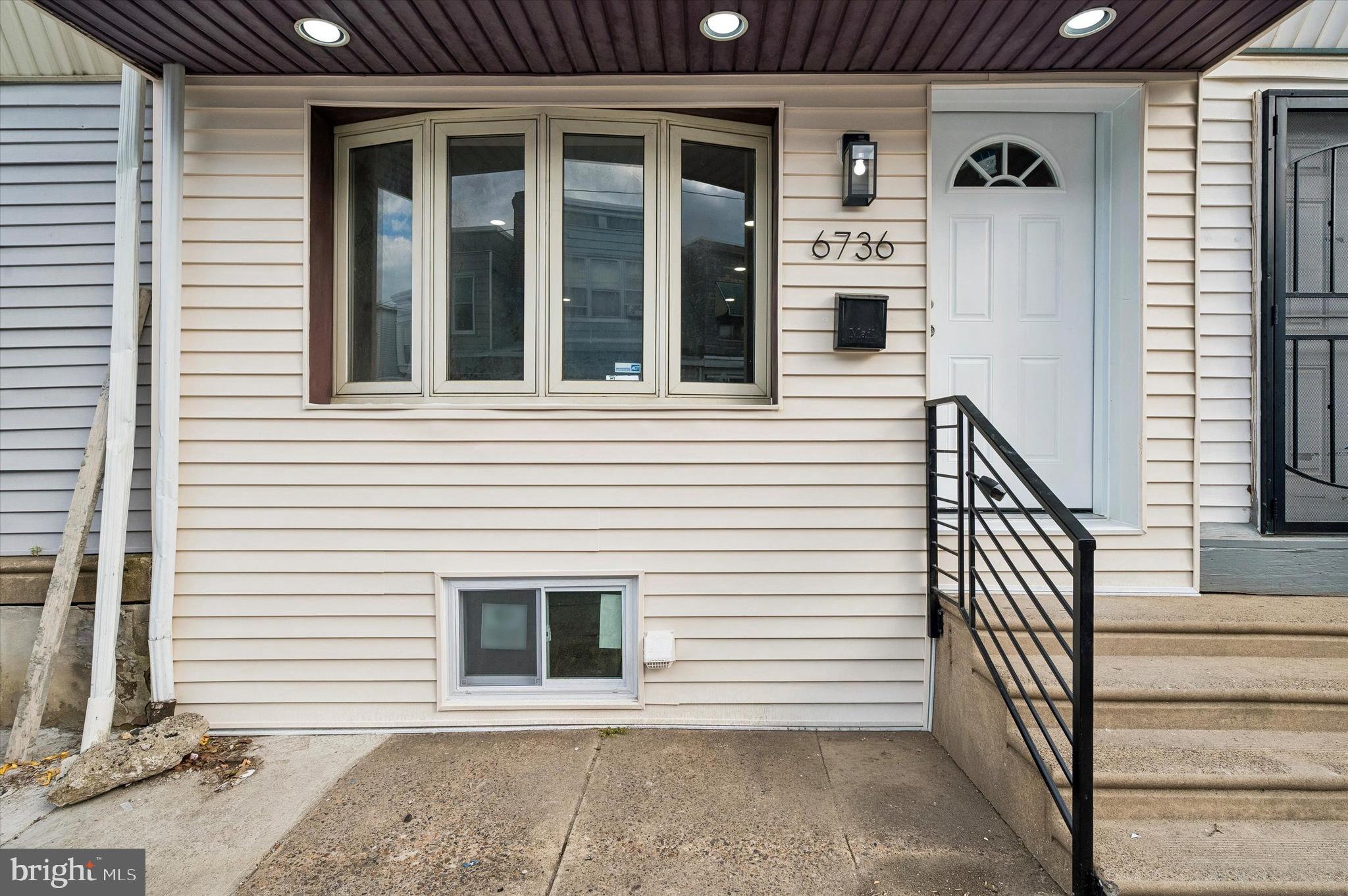 ELMWOOD PARK - Residential