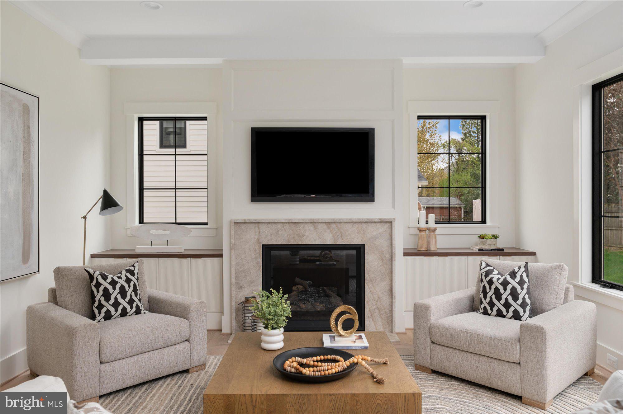 YORKTOWN - Residential