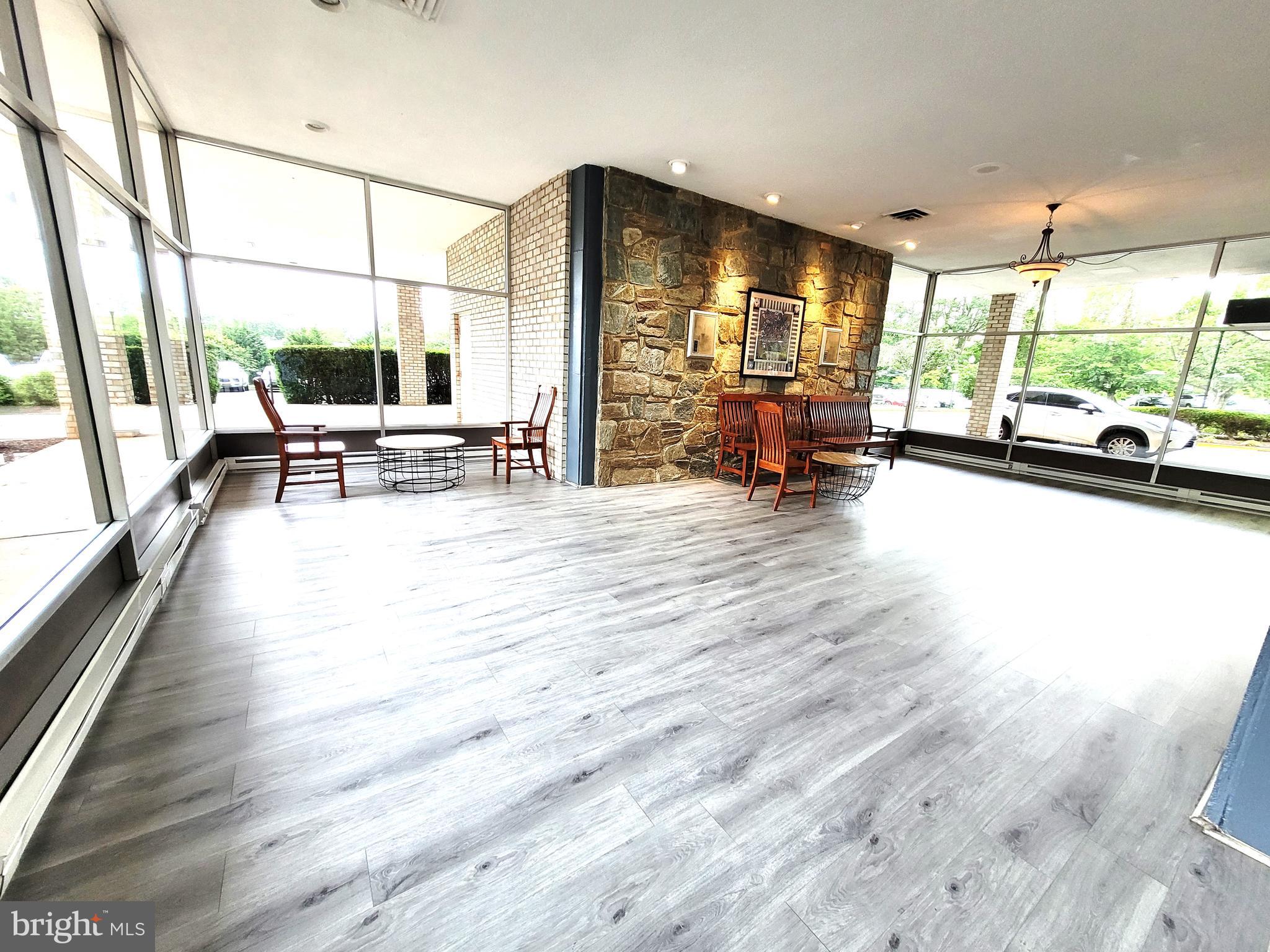 BARCROFT HILLS - Residential