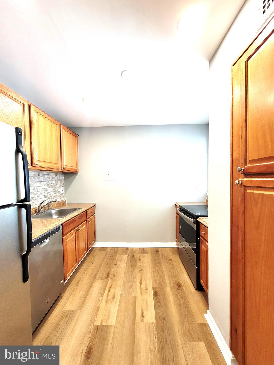BARCROFT HILLS - Residential