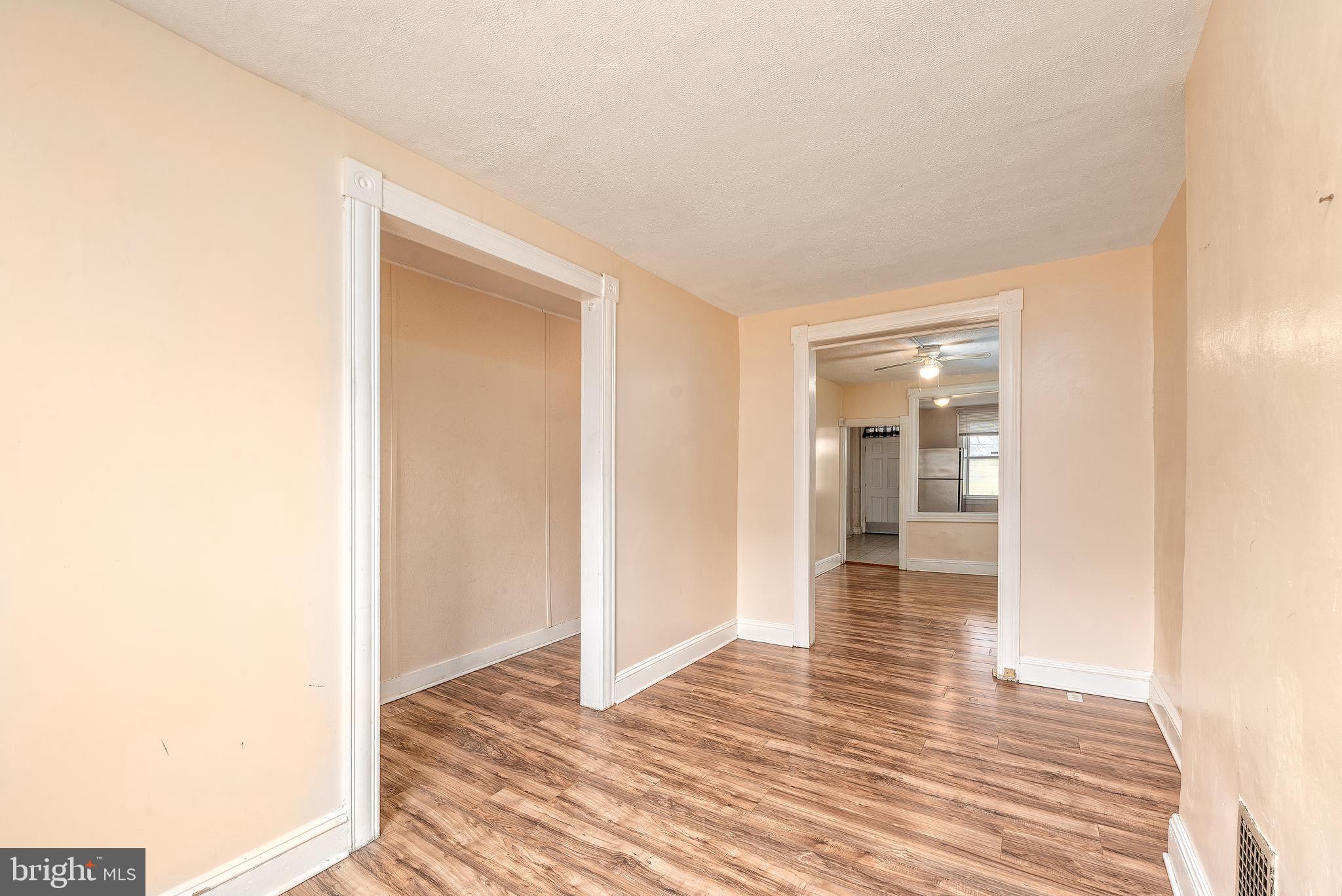 MILL HILL - Residential