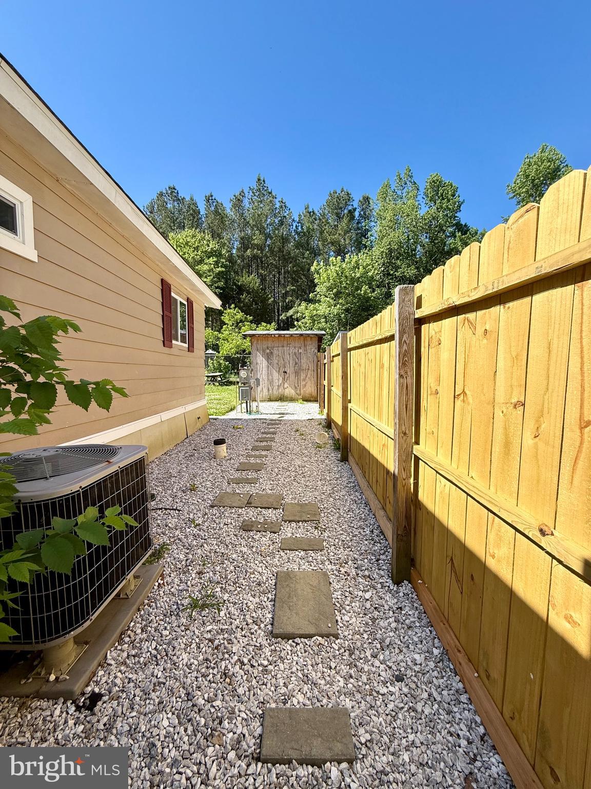 LYONS CREEK MOBILE ESTATES - Residential