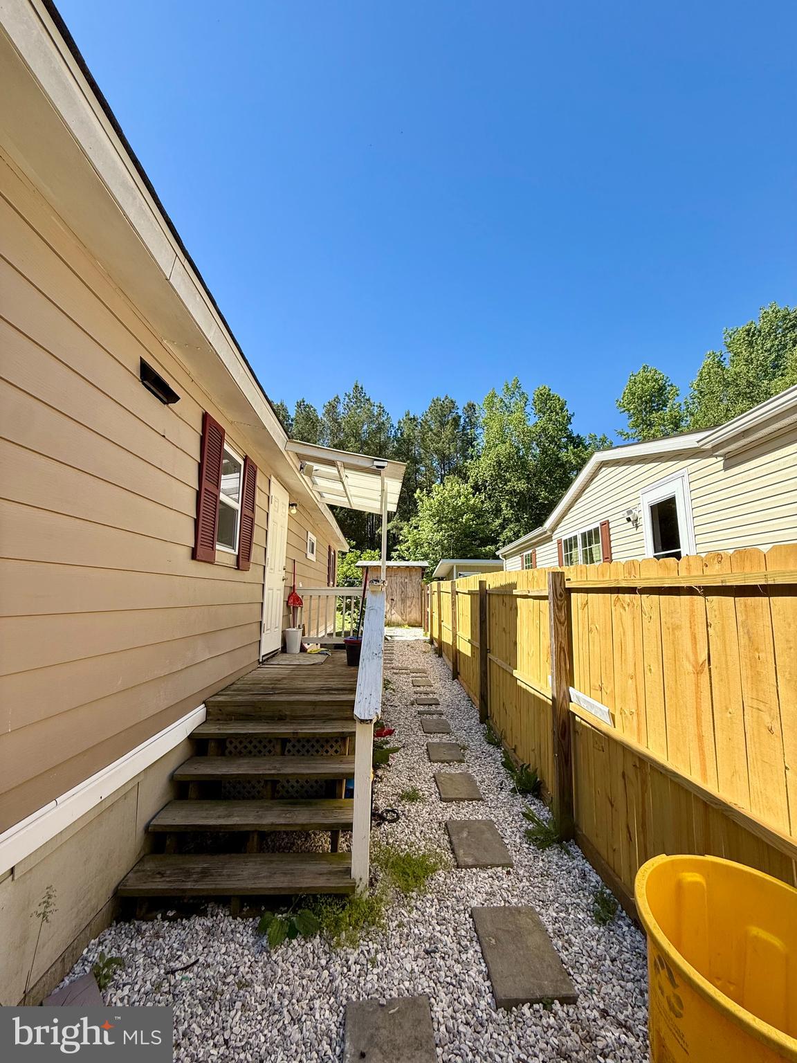 LYONS CREEK MOBILE ESTATES - Residential