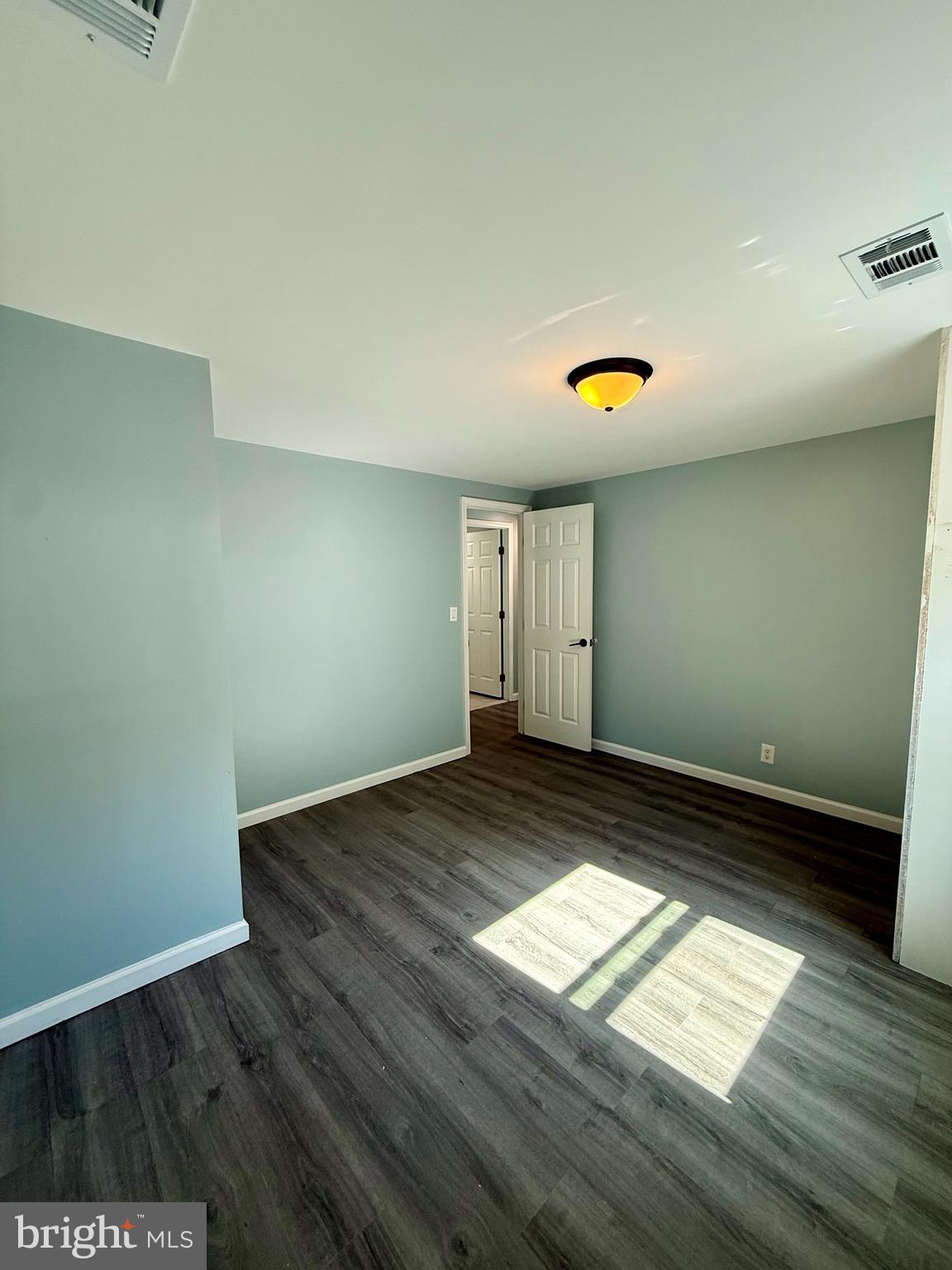 LYONS CREEK MOBILE ESTATES - Residential