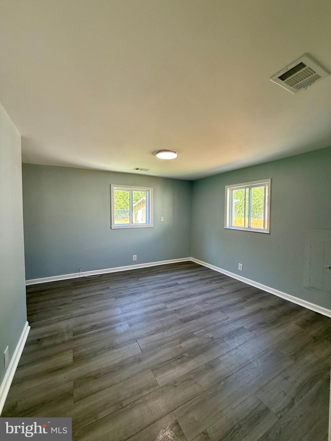 LYONS CREEK MOBILE ESTATES - Residential