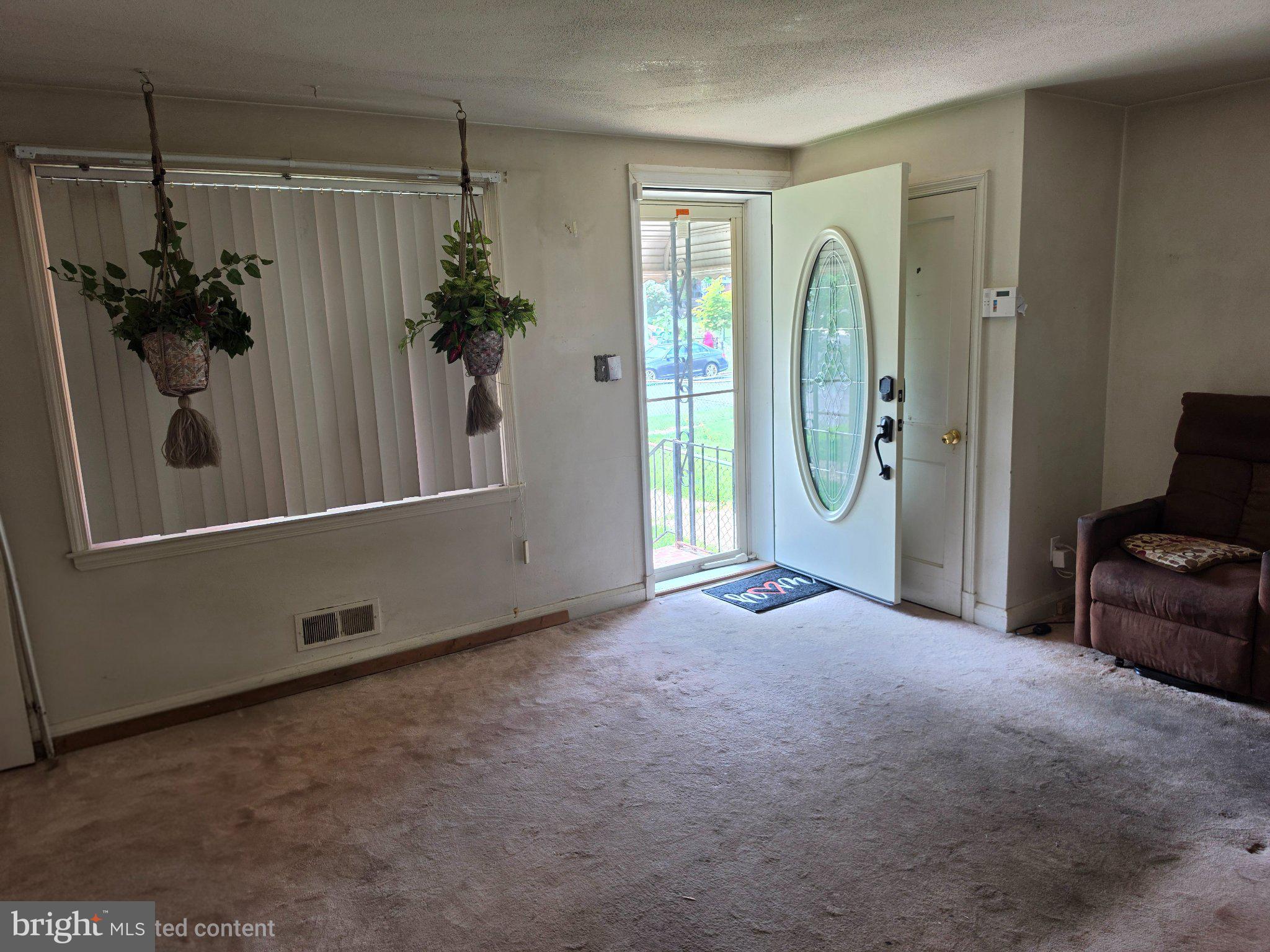 YALE HEIGHTS - Residential