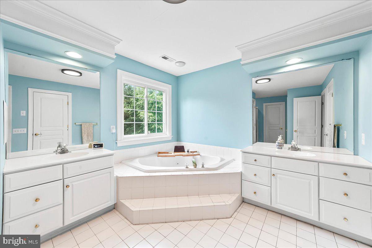 BROOKSIDE - Residential
