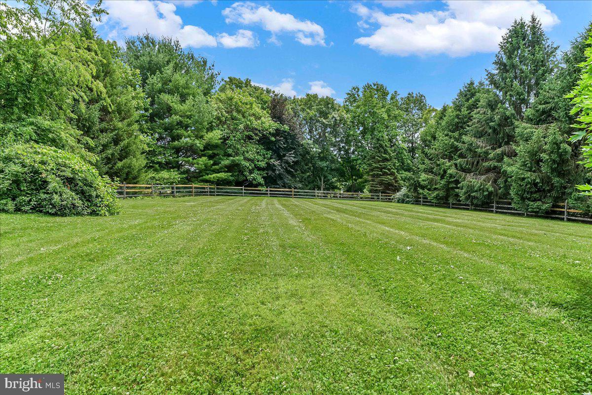 BROOKSIDE - Residential