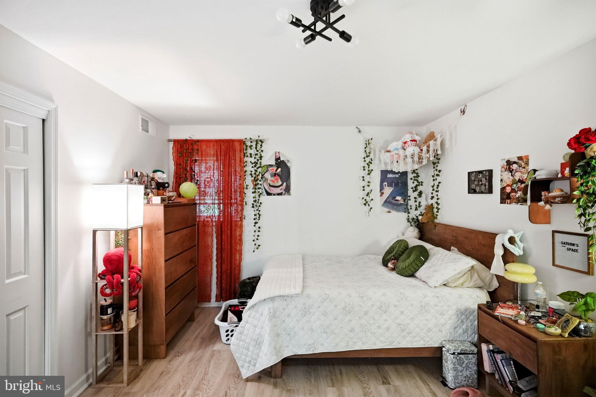 COLLEGE VIEW ESTATES - Residential