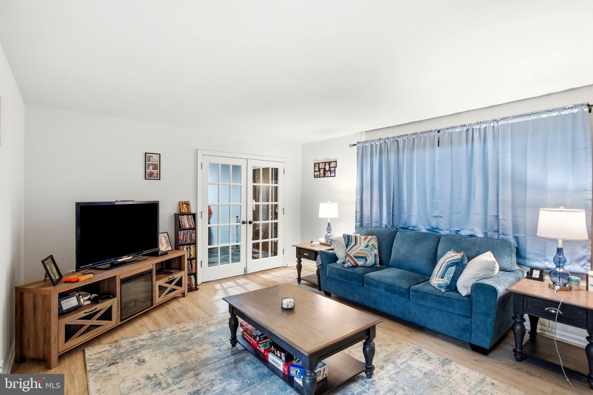 COLLEGE VIEW ESTATES - Residential