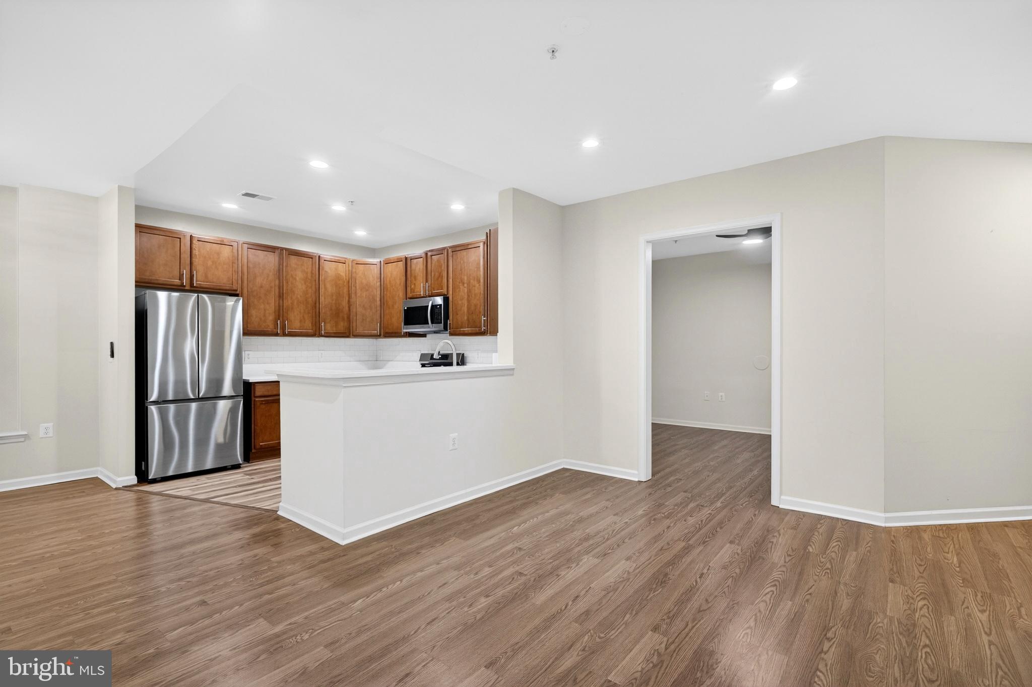THE ADDISON AT ST PAUL - Residential
