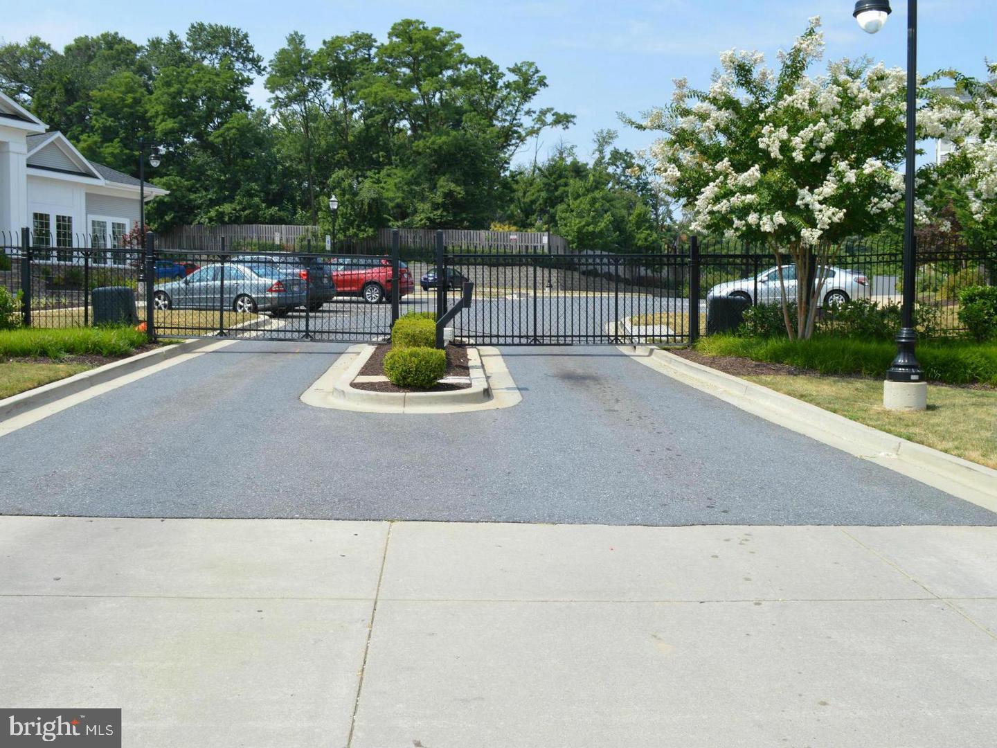 THE ADDISON AT ST PAUL - Residential