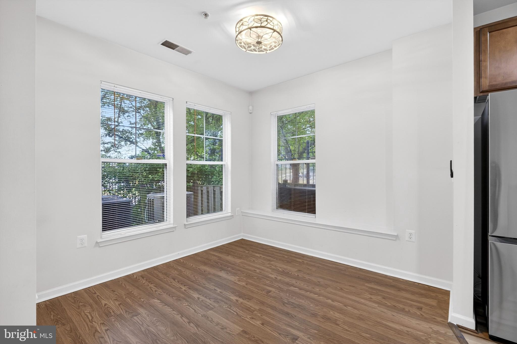 THE ADDISON AT ST PAUL - Residential