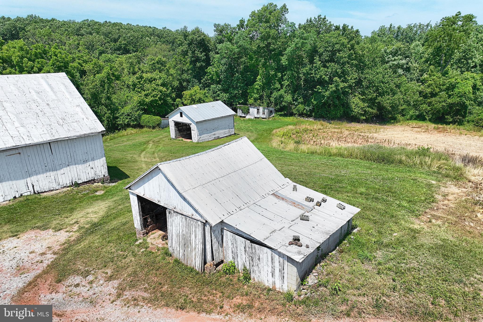 ANDERSONTOWN - Farm