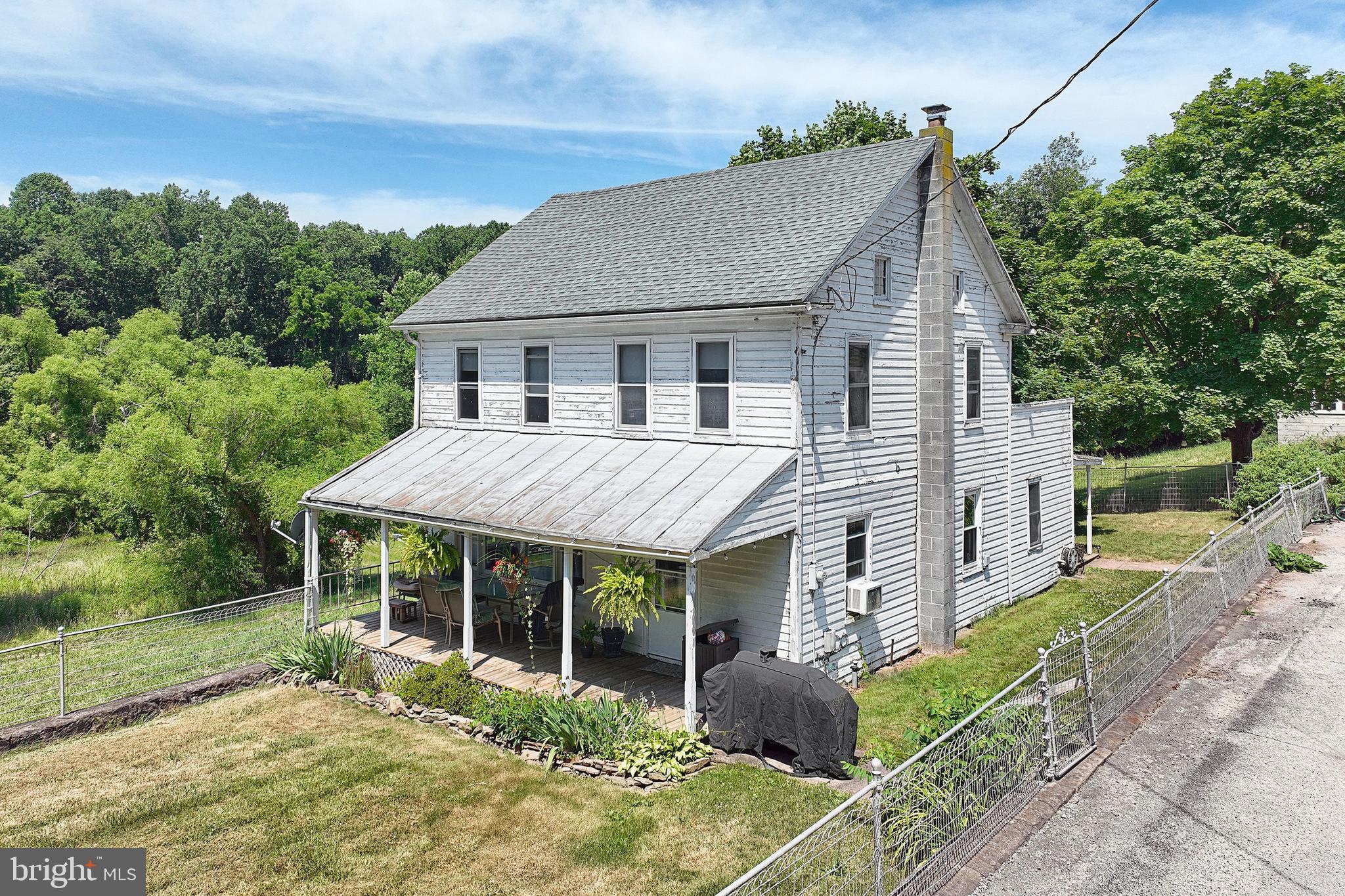 ANDERSONTOWN - Farm
