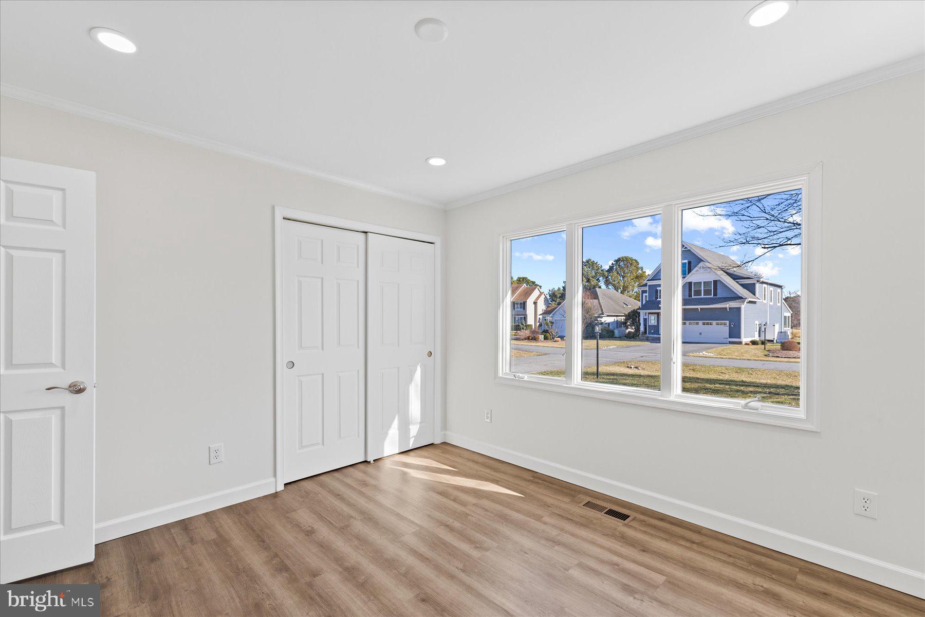SALT POND - Residential