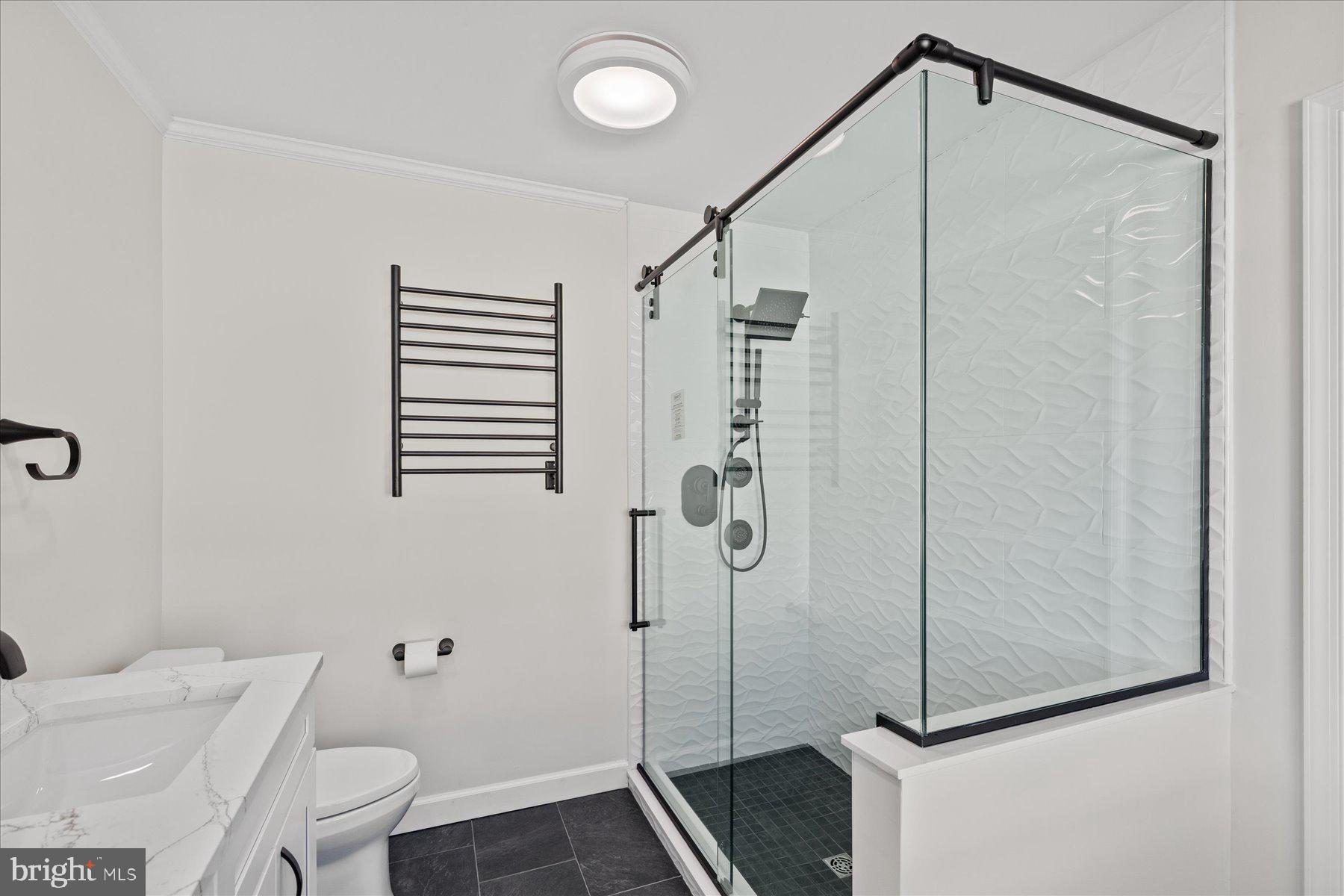 SALT POND - Residential