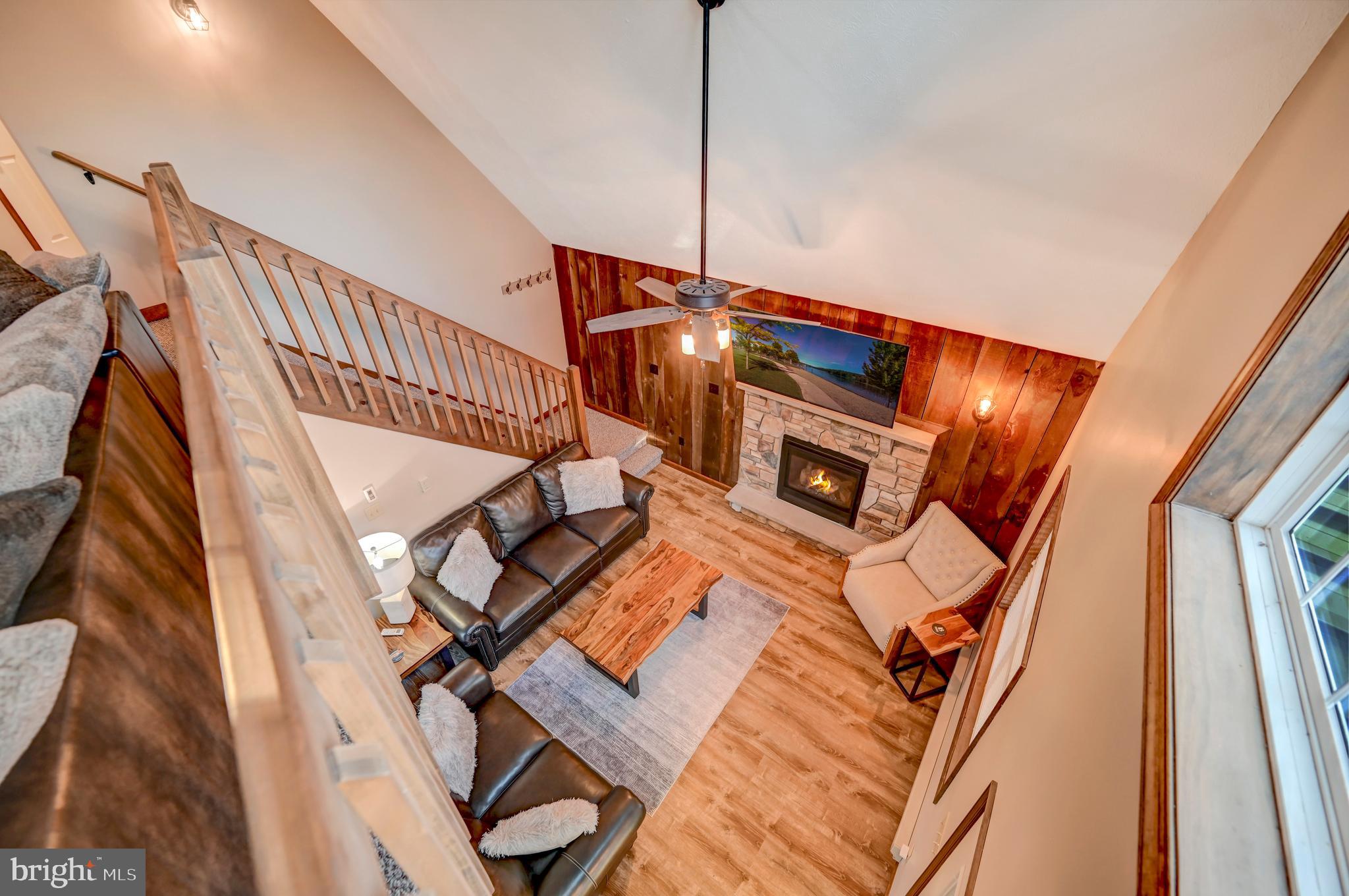 TOWAMENSING TRAILS - Residential