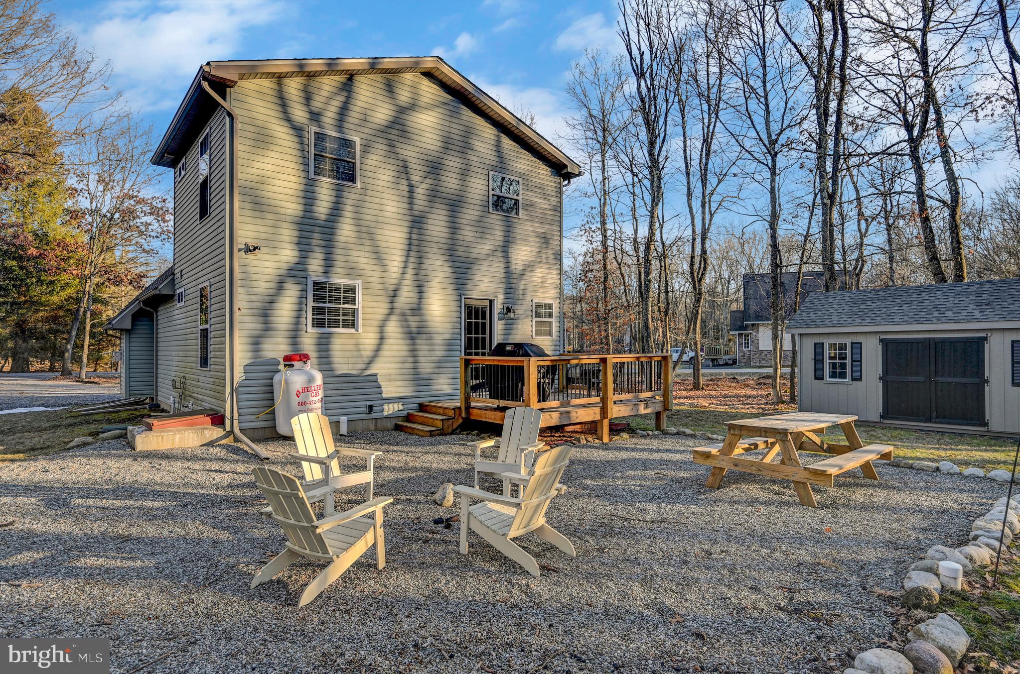 TOWAMENSING TRAILS - Residential