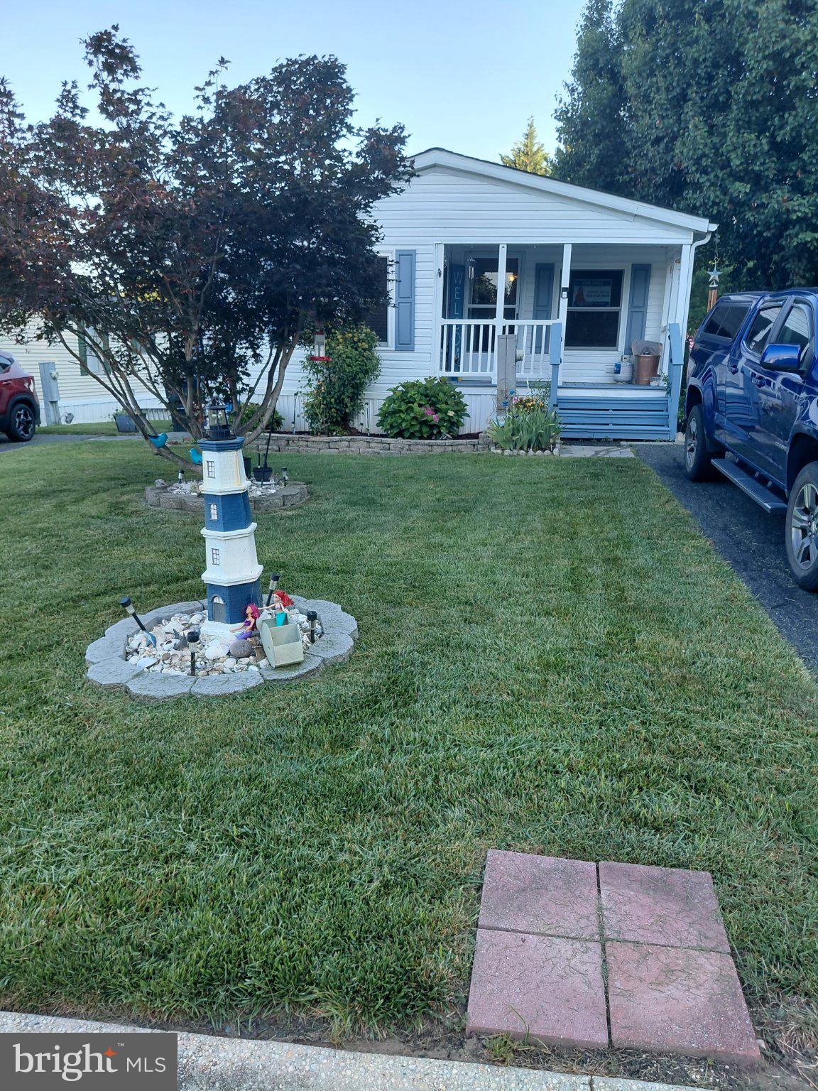 Great 3 BR 2 BA Double Wide Mobile offers 1804 square footage. Home features 2 driveways, Separate Dining Room and Living Room, Large Kitchen with Pantry and Pass Through, Walk in Closets, Barn Door on Master Bedroom, Views of the Susquehanna River, Great Location at end of cul-de-sac. Purchaser must be Parked Approved.