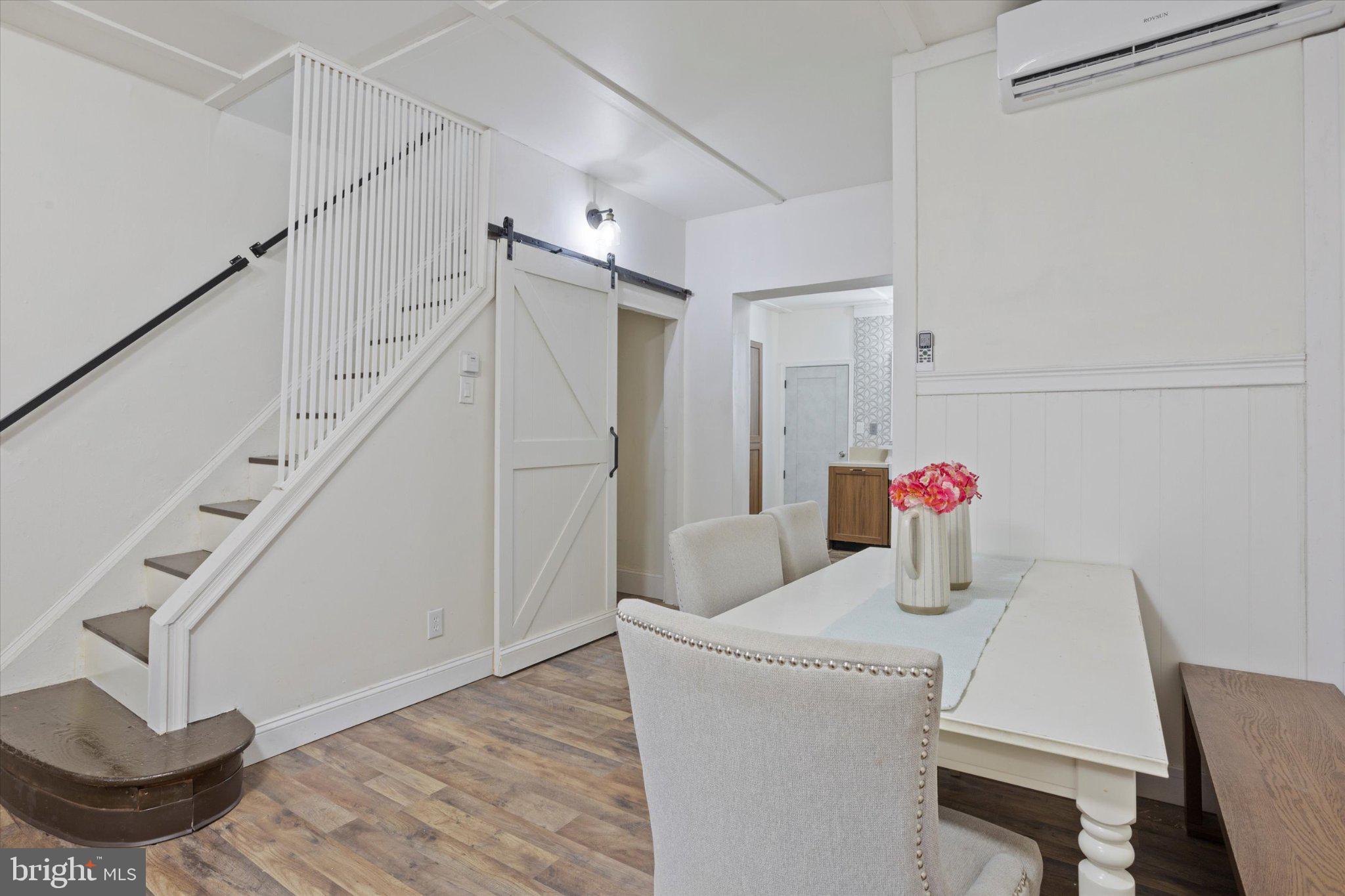 POINT BREEZE - Residential